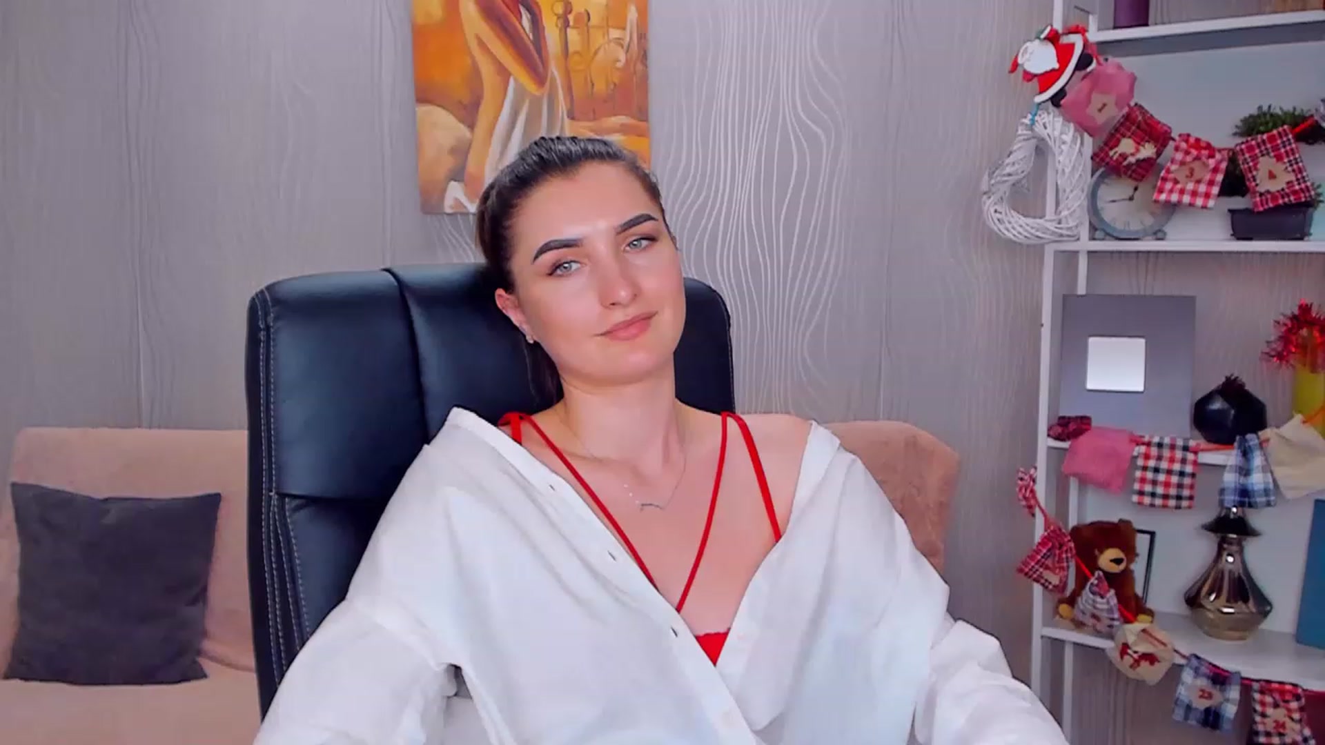 Gallery image thumbnail from EmilyRosier's myfreecams stream on, 12/27/2022, 18:03 image 4 of 20