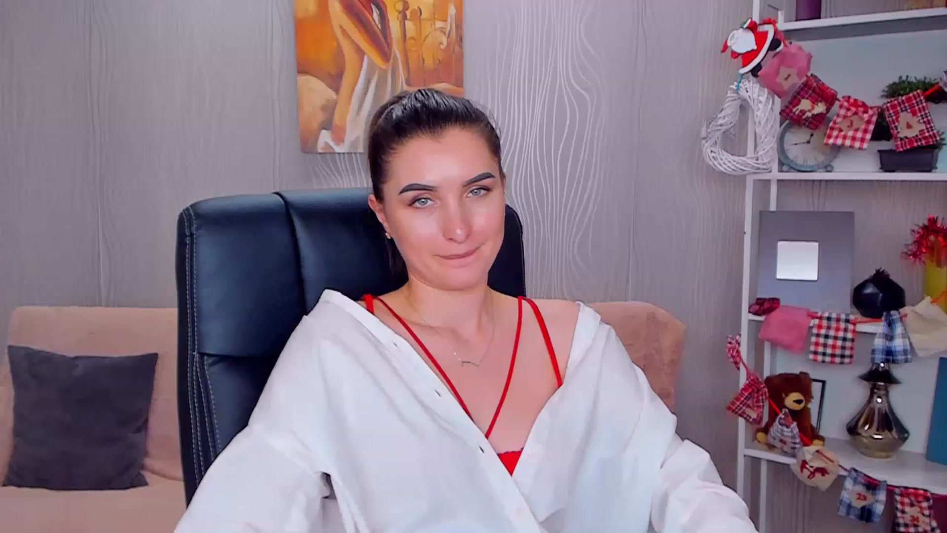 Gallery image thumbnail from EmilyRosier's myfreecams stream on, 12/27/2022, 18:03 image 2 of 20