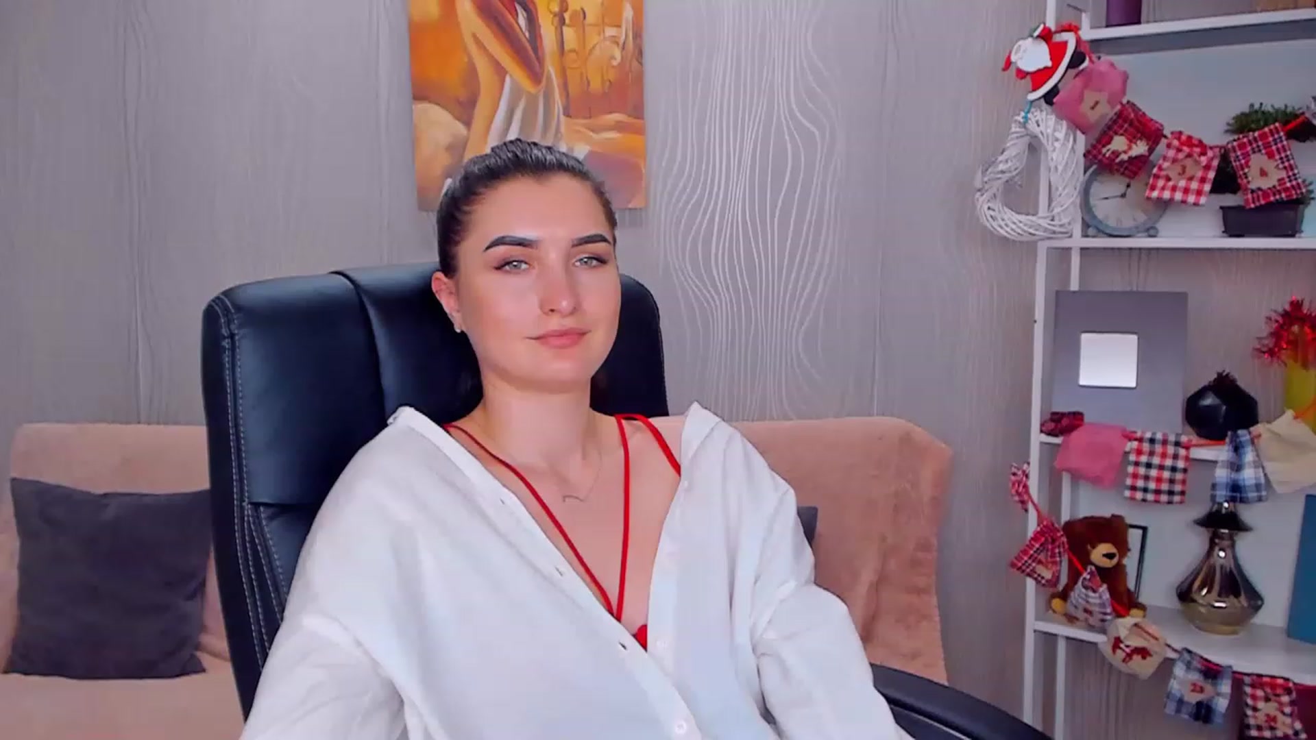 Gallery image thumbnail from EmilyRosier's myfreecams stream on, 12/27/2022, 18:03 image 13 of 20