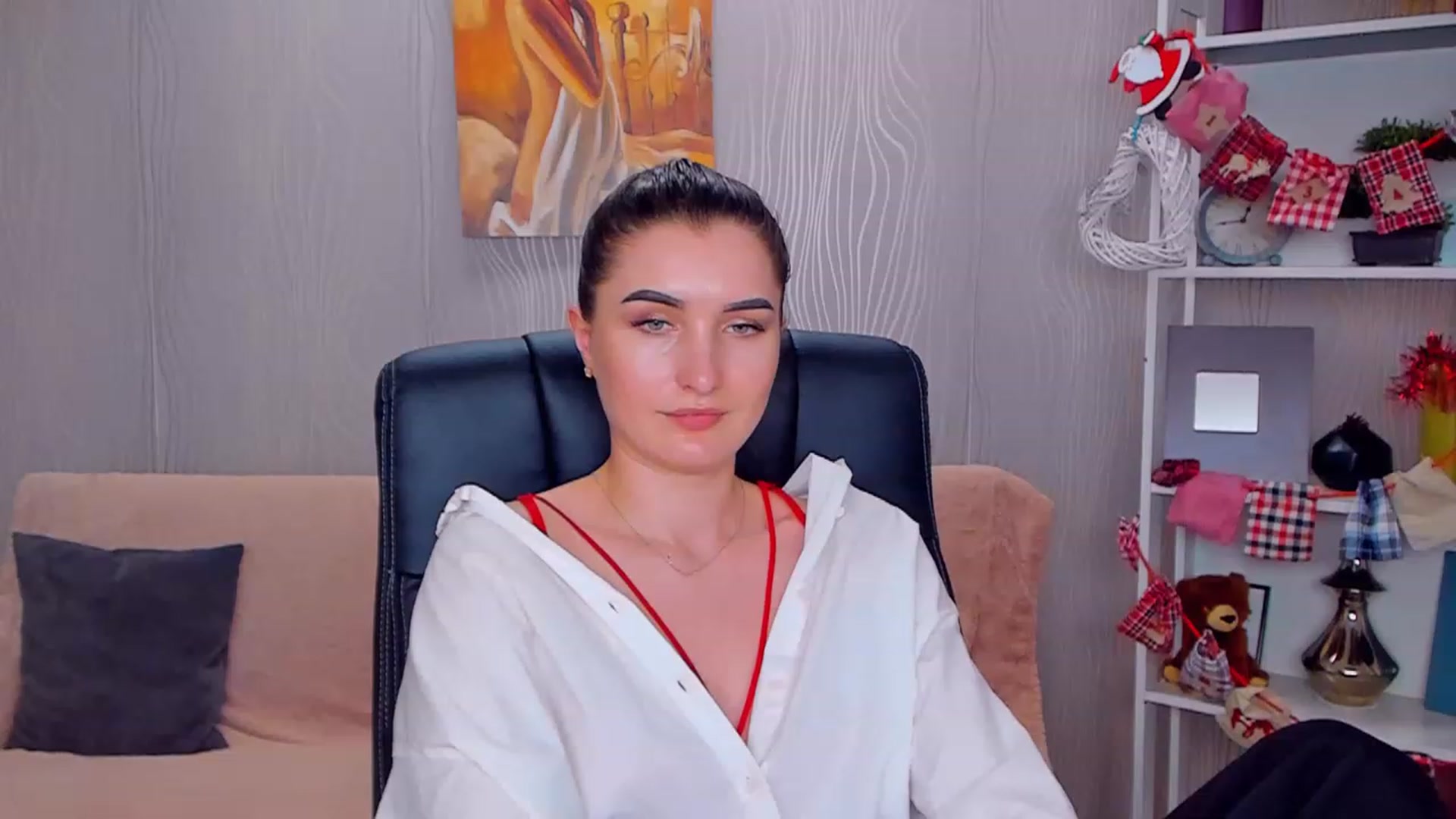 Gallery image thumbnail from EmilyRosier's myfreecams stream on, 12/27/2022, 19:51 image 18 of 20