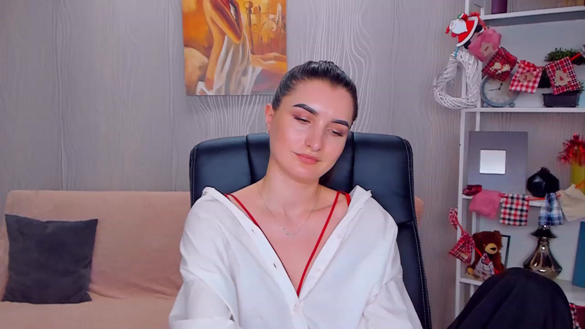 Gallery image thumbnail from EmilyRosier's myfreecams stream on, 12/27/2022, 19:51 image 5 of 20
