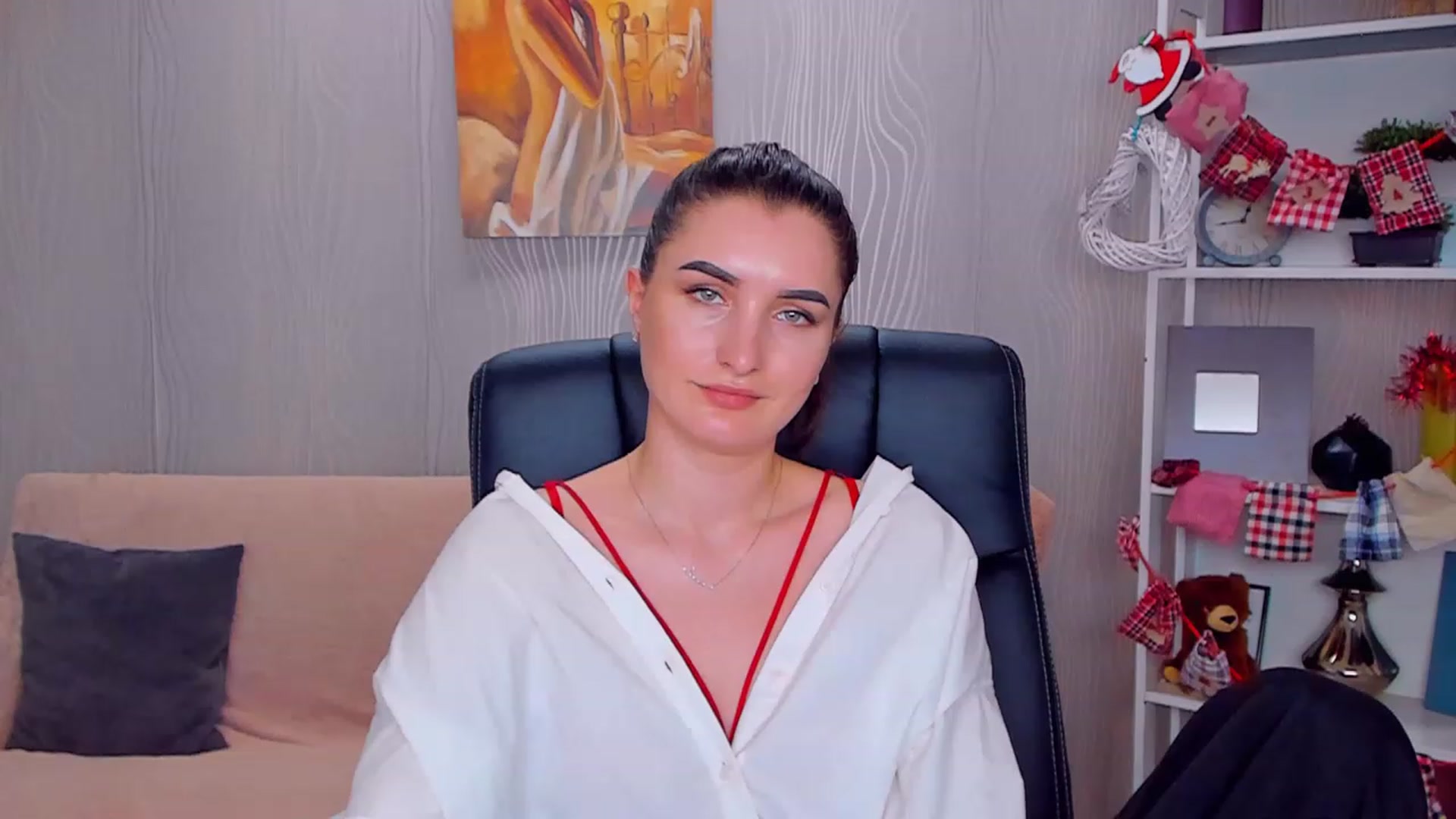 Gallery image thumbnail from EmilyRosier's myfreecams stream on, 12/27/2022, 19:51 image 6 of 20