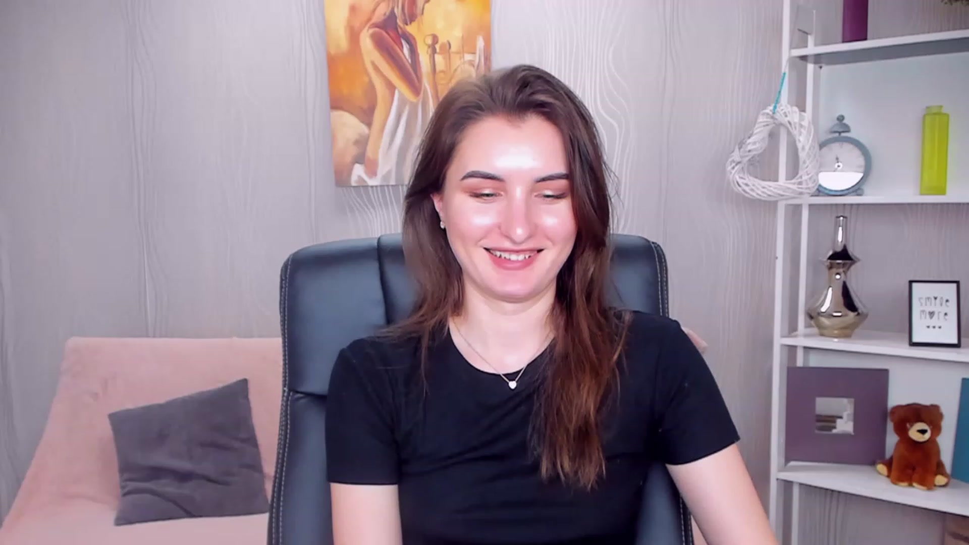 Gallery image thumbnail from EmilyRosier's myfreecams stream on, 01/15/2023, 17:07 image 16 of 20