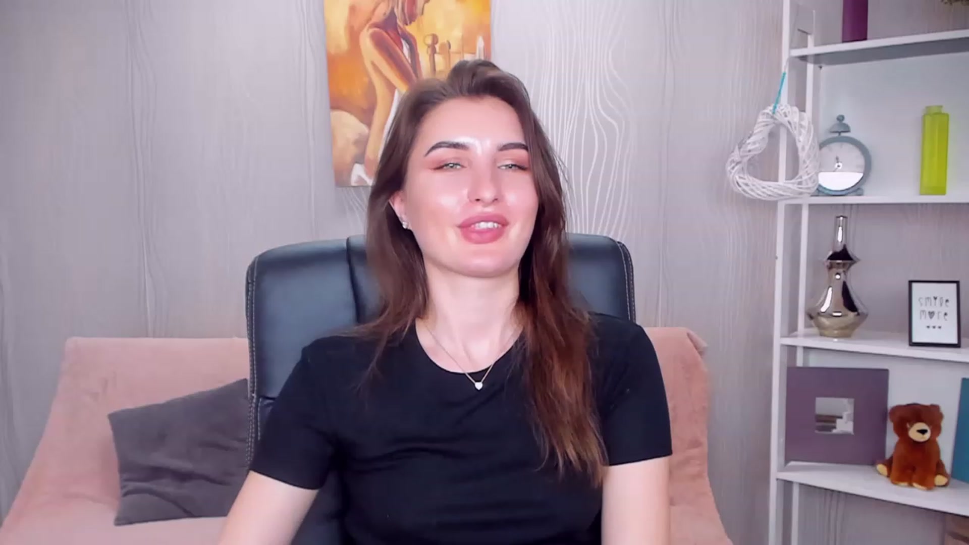 Gallery image thumbnail from EmilyRosier's myfreecams stream on, 01/15/2023, 17:07 image 15 of 20