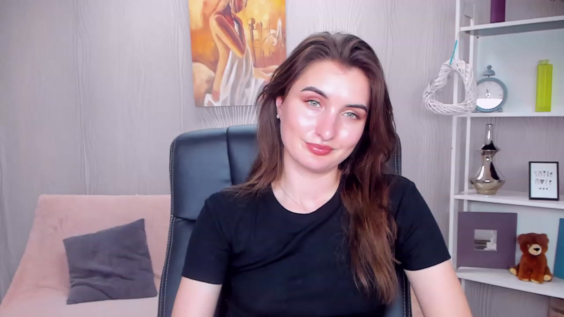 Gallery image thumbnail from EmilyRosier's myfreecams stream on, 01/15/2023, 19:31 image 3 of 20