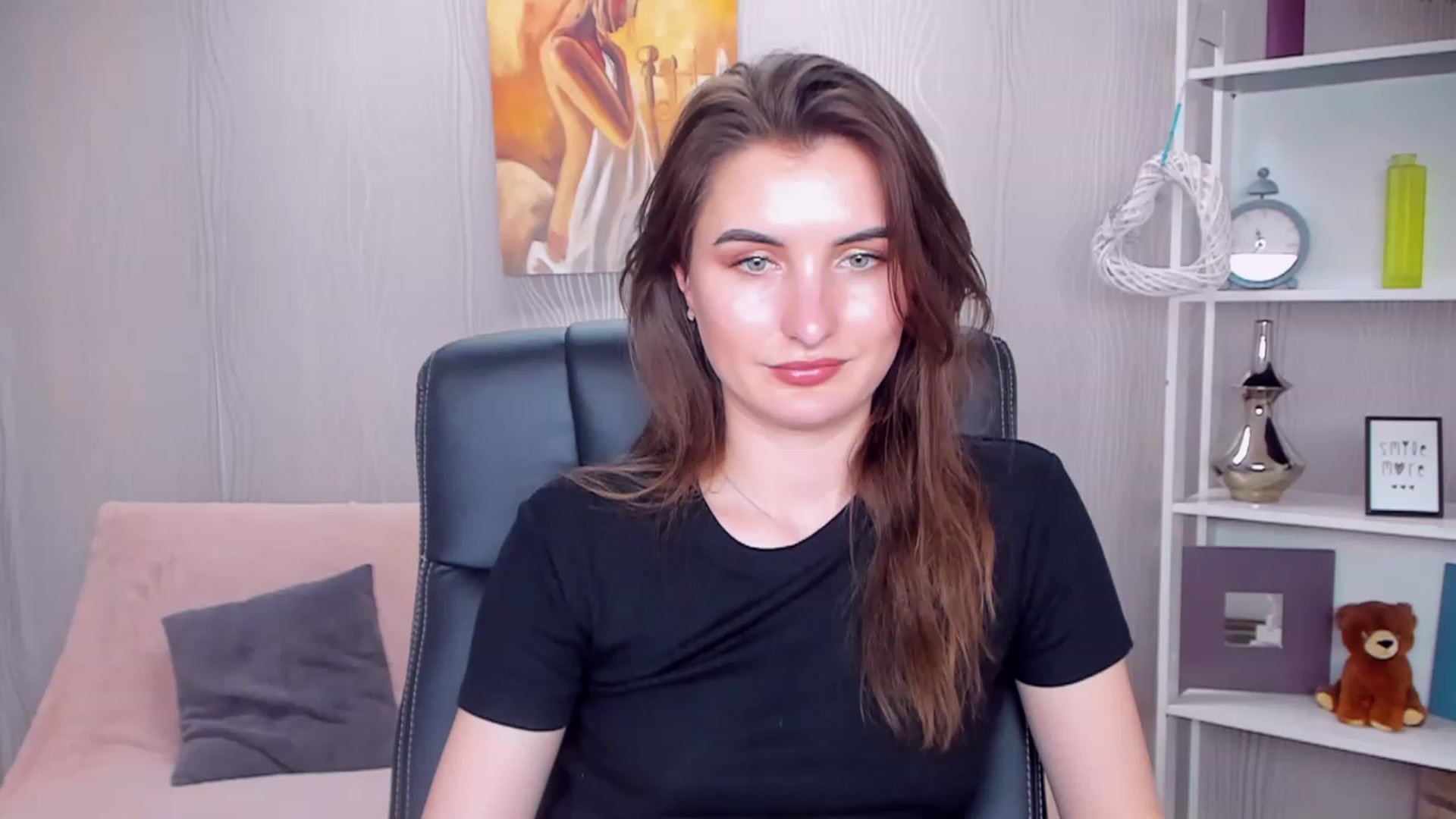 Gallery image thumbnail from EmilyRosier's myfreecams stream on, 01/15/2023, 19:31 image 13 of 20