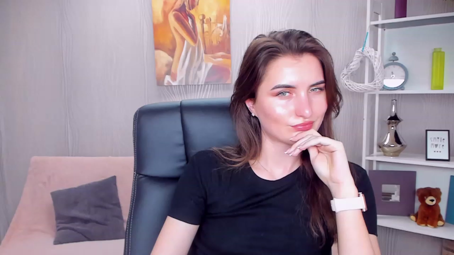 Gallery image thumbnail from EmilyRosier's myfreecams stream on, 01/15/2023, 19:31 image 6 of 20