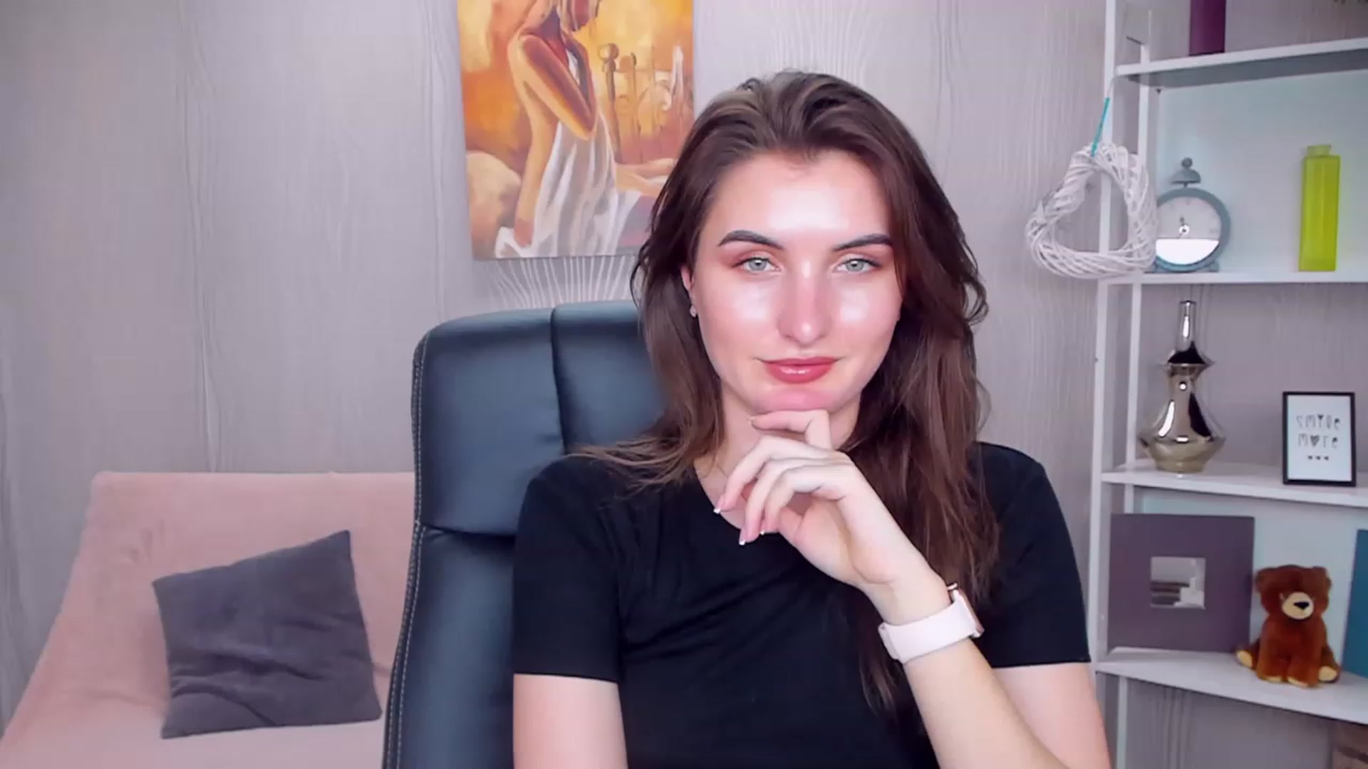 Gallery image thumbnail from EmilyRosier's myfreecams stream on, 01/15/2023, 19:31 image 2 of 20