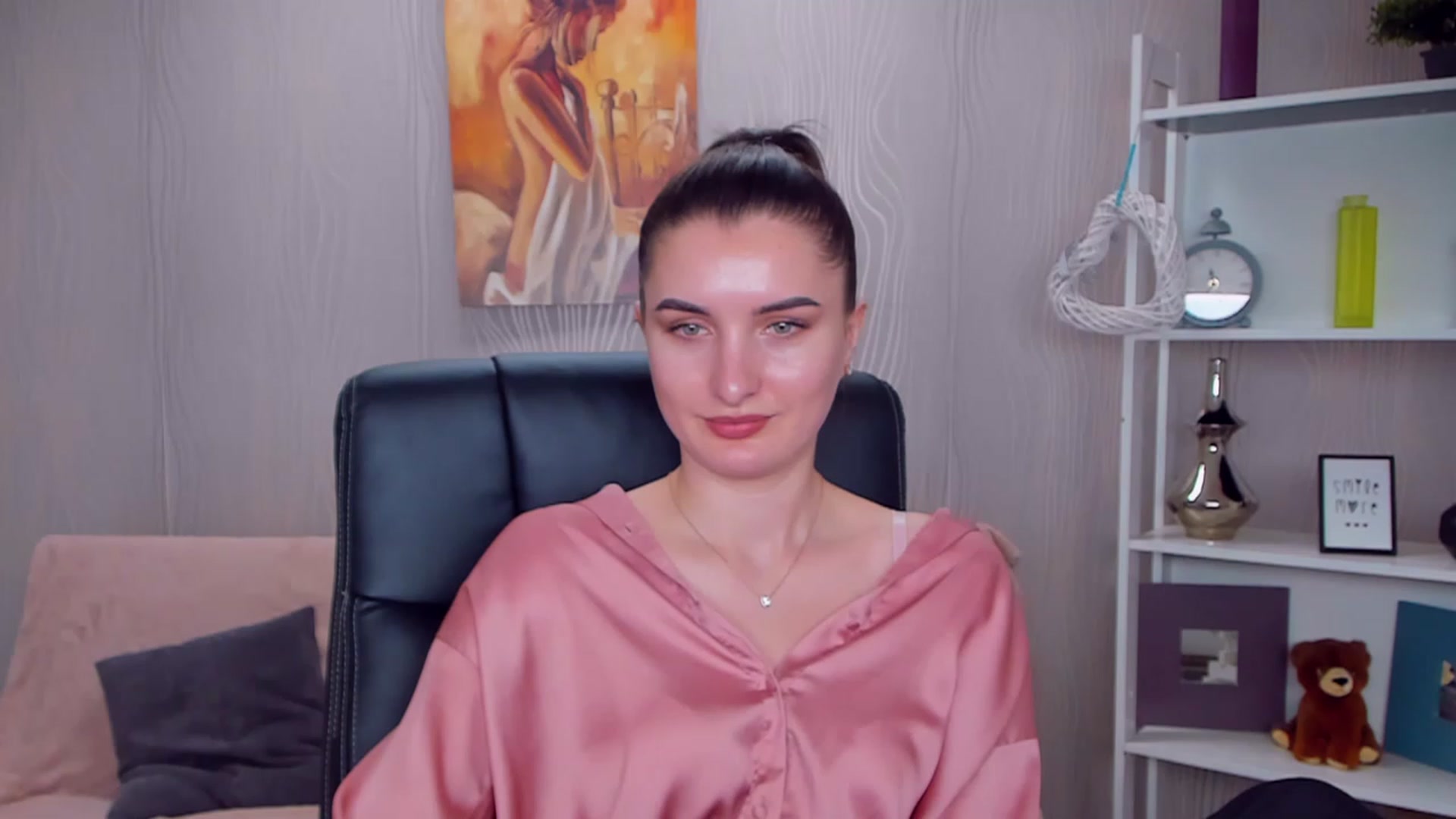 Gallery image thumbnail from EmilyRosier's myfreecams stream on, 01/16/2023, 14:00 image 10 of 20