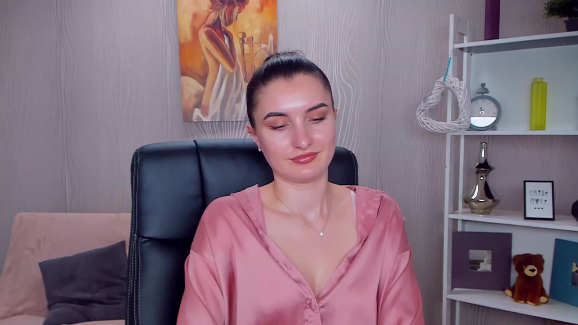Gallery image thumbnail from EmilyRosier's myfreecams stream on, 01/16/2023, 14:59 image 3 of 20