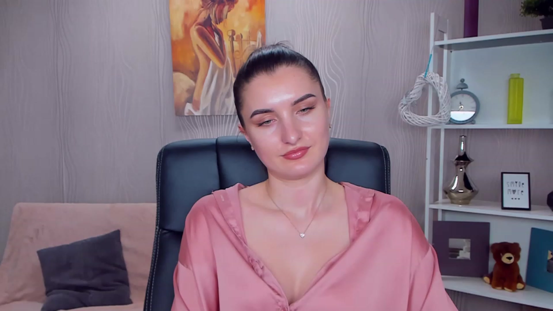 Gallery image thumbnail from EmilyRosier's myfreecams stream on, 01/16/2023, 14:59 image 15 of 20