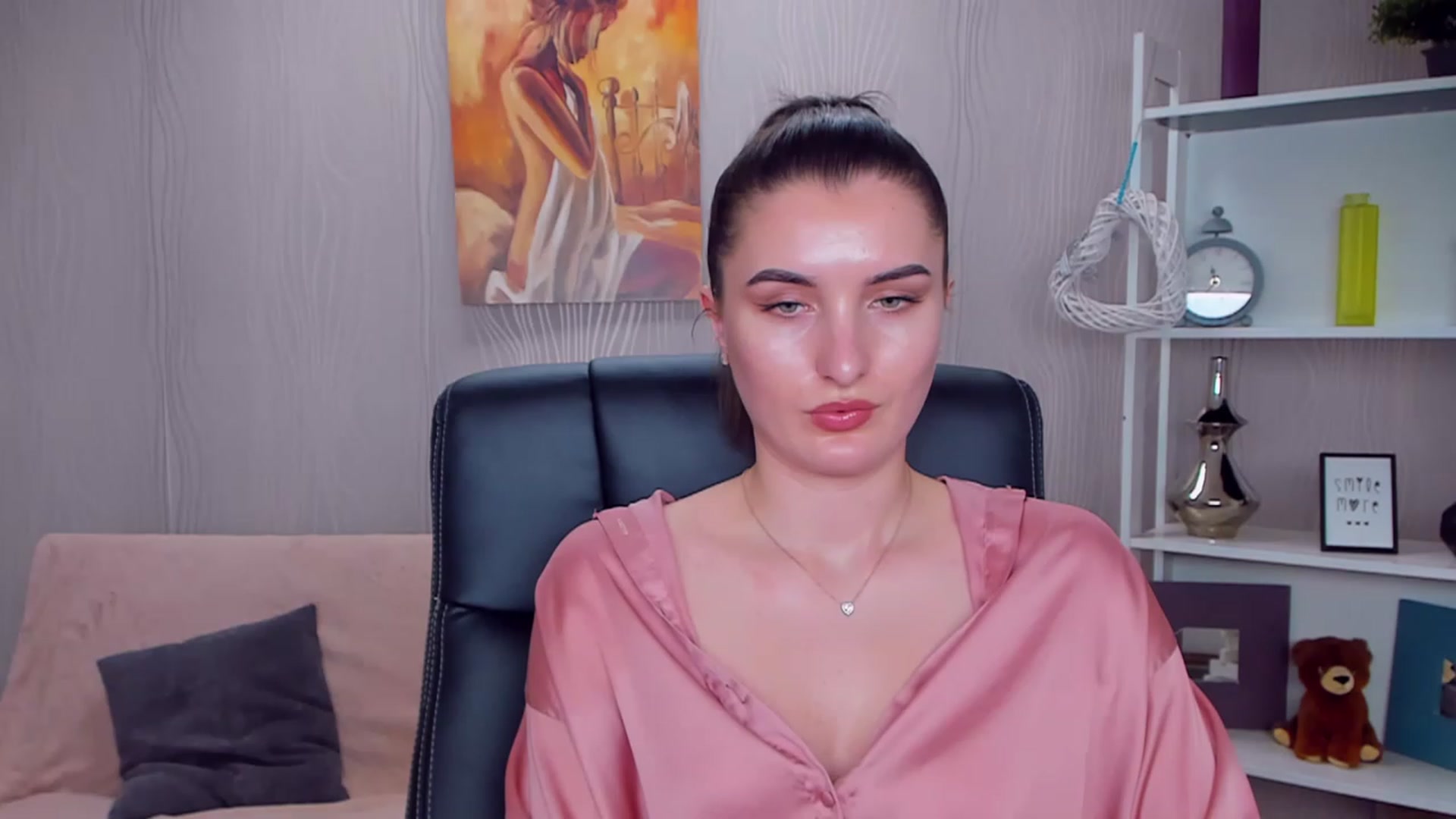 Gallery image thumbnail from EmilyRosier's myfreecams stream on, 01/16/2023, 15:48 image 6 of 20