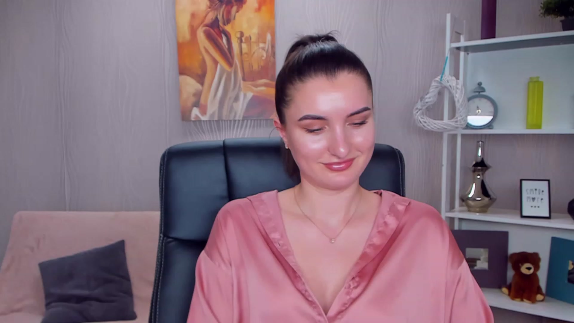 Gallery image thumbnail from EmilyRosier's myfreecams stream on, 01/16/2023, 15:48 image 19 of 20