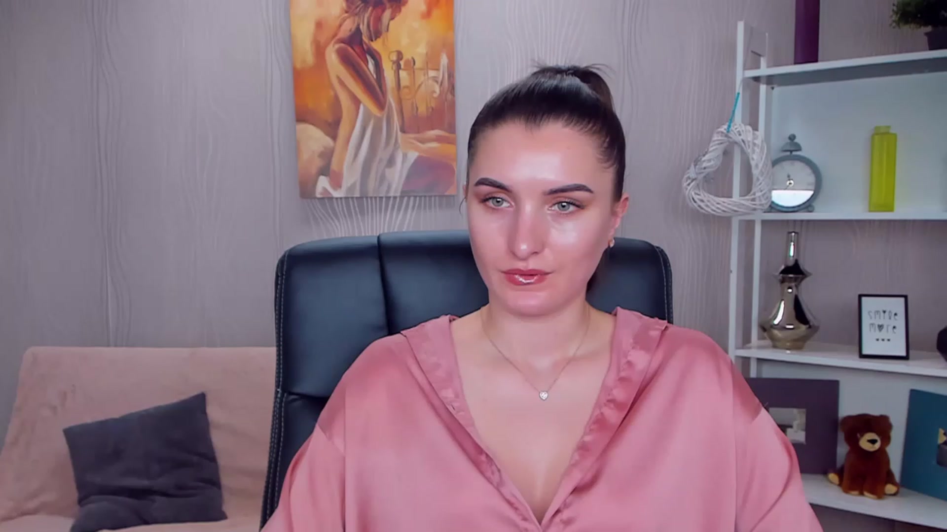 Gallery image thumbnail from EmilyRosier's myfreecams stream on, 01/16/2023, 15:48 image 11 of 20