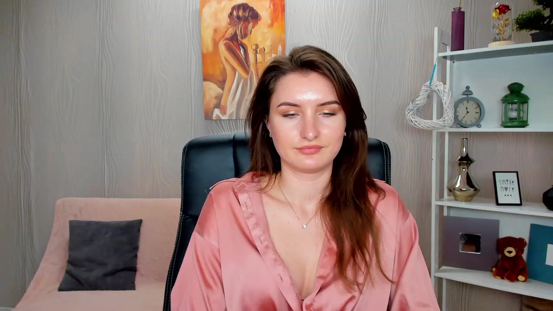 Gallery image thumbnail from EmilyRosier's myfreecams stream on, 02/06/2023, 14:00 image 1 of 20