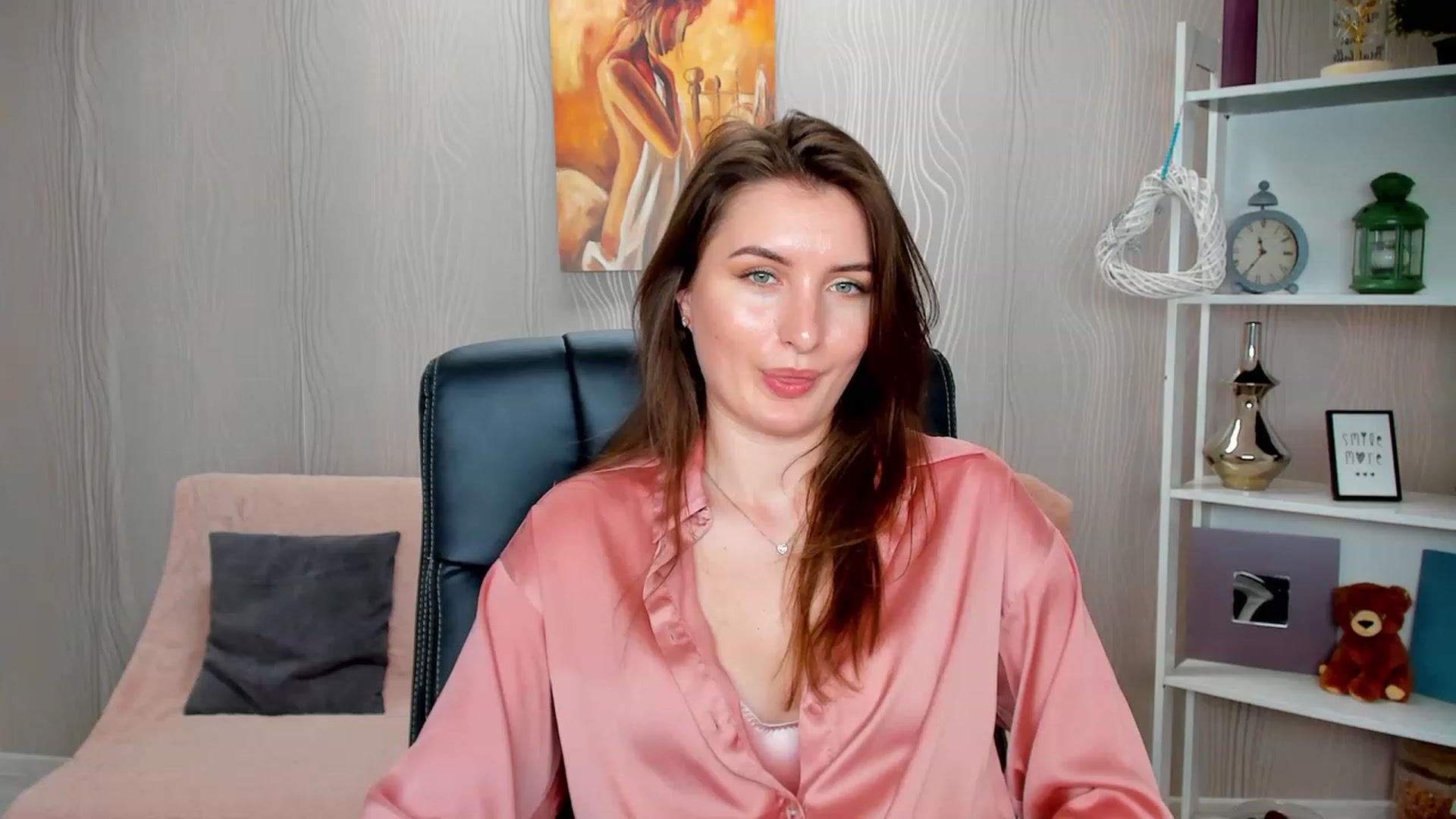 Gallery image thumbnail from EmilyRosier's myfreecams stream on, 02/06/2023, 15:55 image 7 of 20