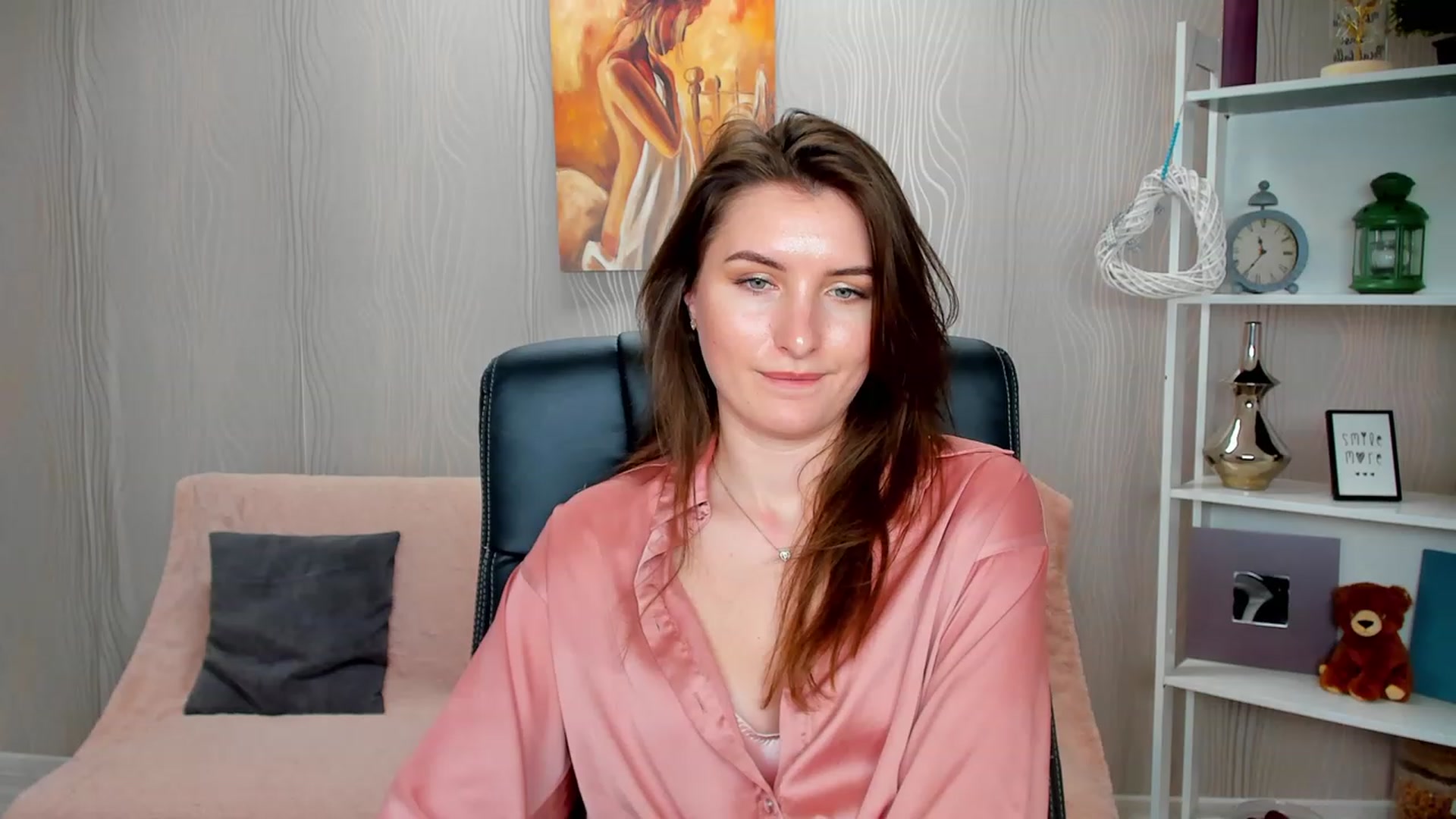 Gallery image thumbnail from EmilyRosier's myfreecams stream on, 02/06/2023, 15:55 image 3 of 20