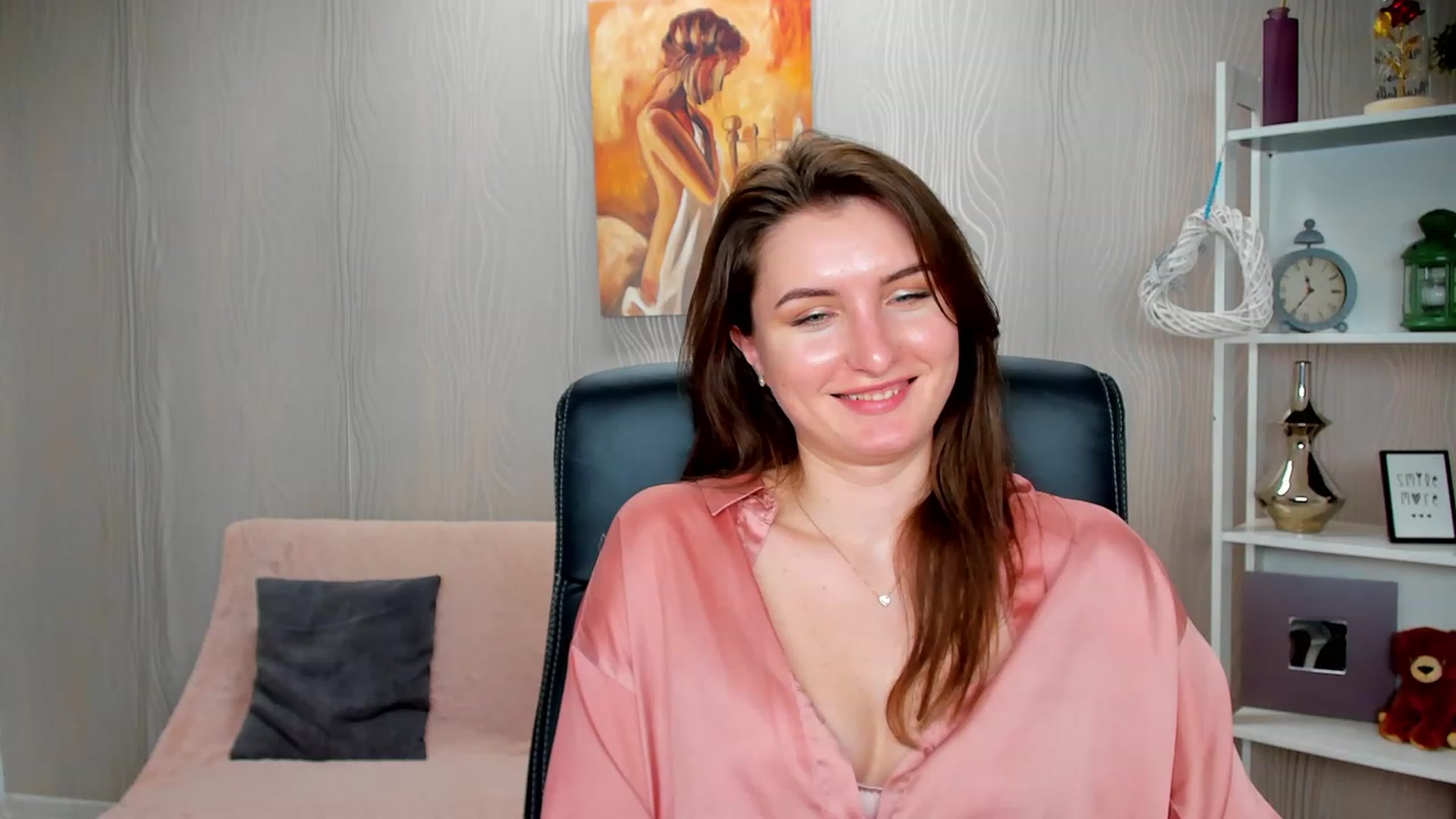 Gallery image thumbnail from EmilyRosier's myfreecams stream on, 02/06/2023, 19:47 image 9 of 20