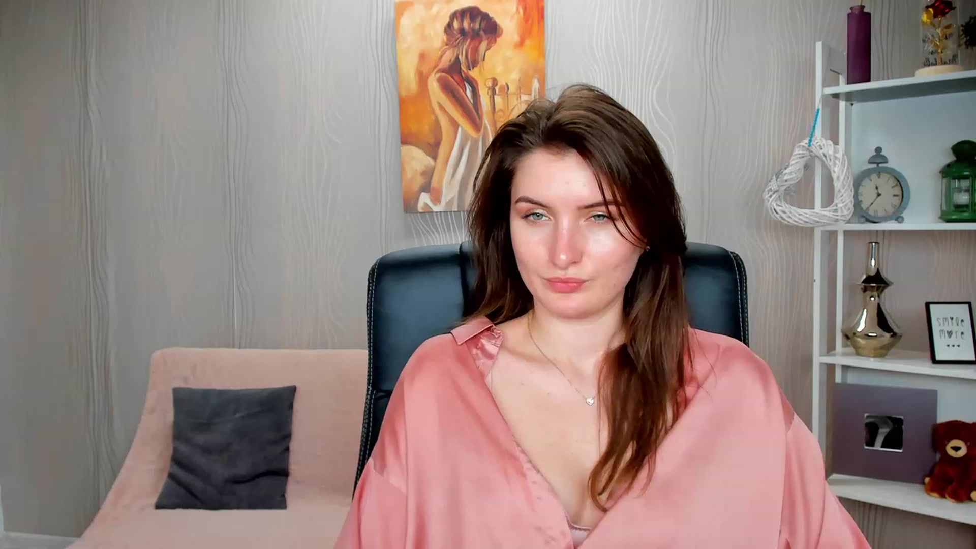 Gallery image thumbnail from EmilyRosier's myfreecams stream on, 02/06/2023, 19:47 image 1 of 20