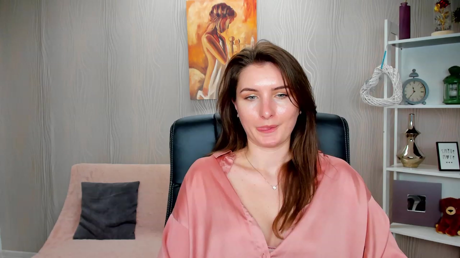 Gallery image thumbnail from EmilyRosier's myfreecams stream on, 02/06/2023, 19:47 image 11 of 20