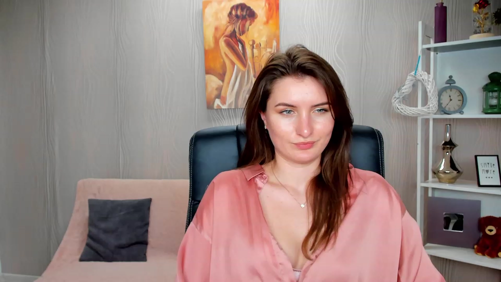 Gallery image thumbnail from EmilyRosier's myfreecams stream on, 02/06/2023, 19:47 image 8 of 20