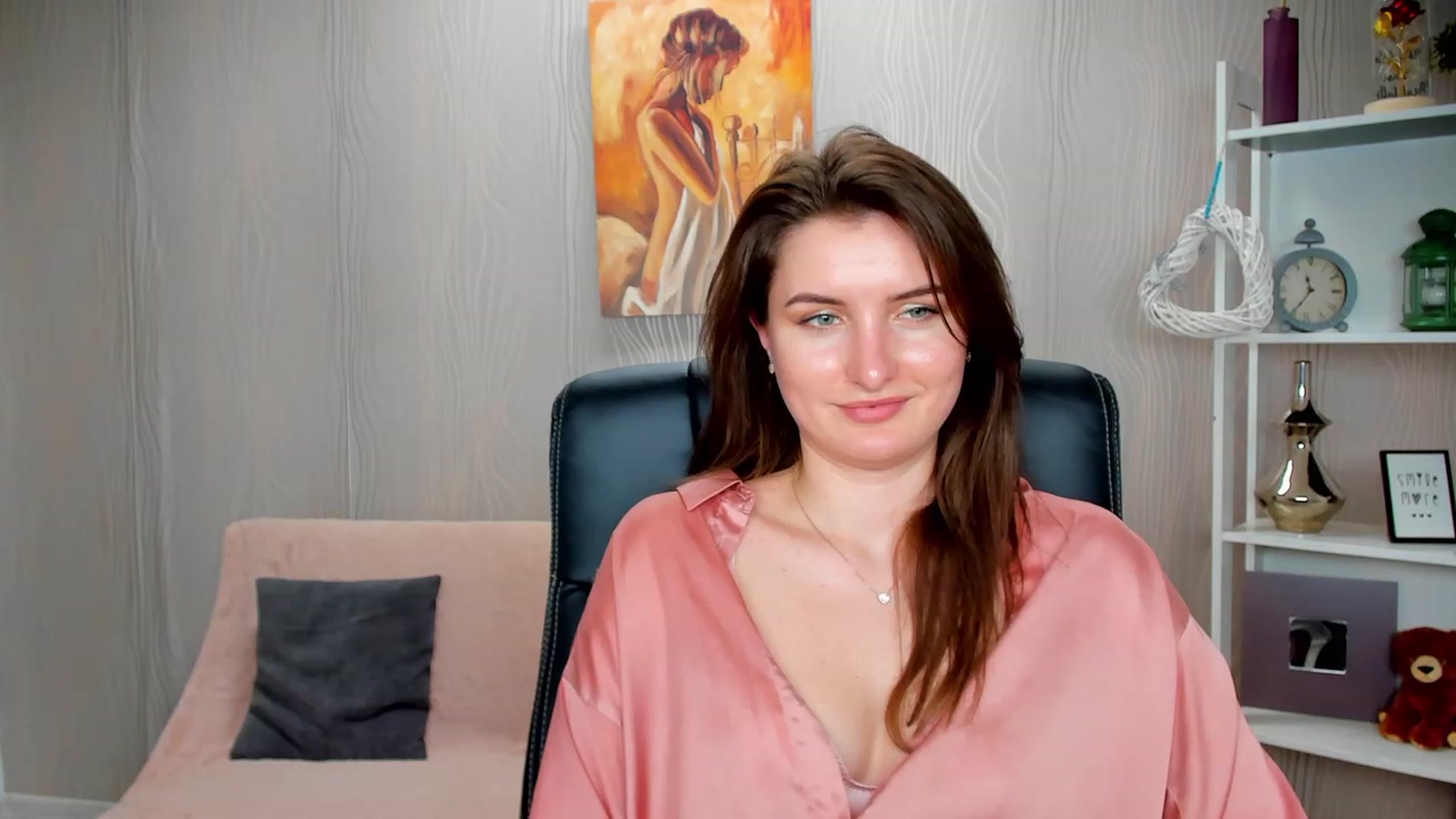 Gallery image thumbnail from EmilyRosier's myfreecams stream on, 02/06/2023, 19:47 image 5 of 20