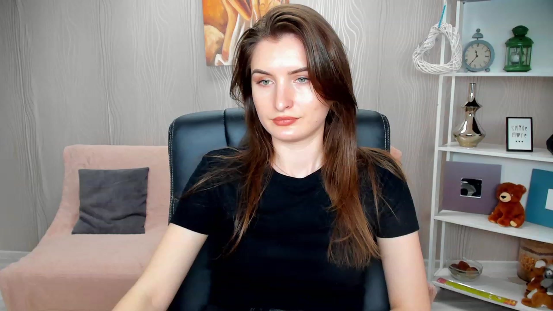 Gallery image thumbnail from EmilyRosier's myfreecams stream on, 02/09/2023, 15:33 image 3 of 20