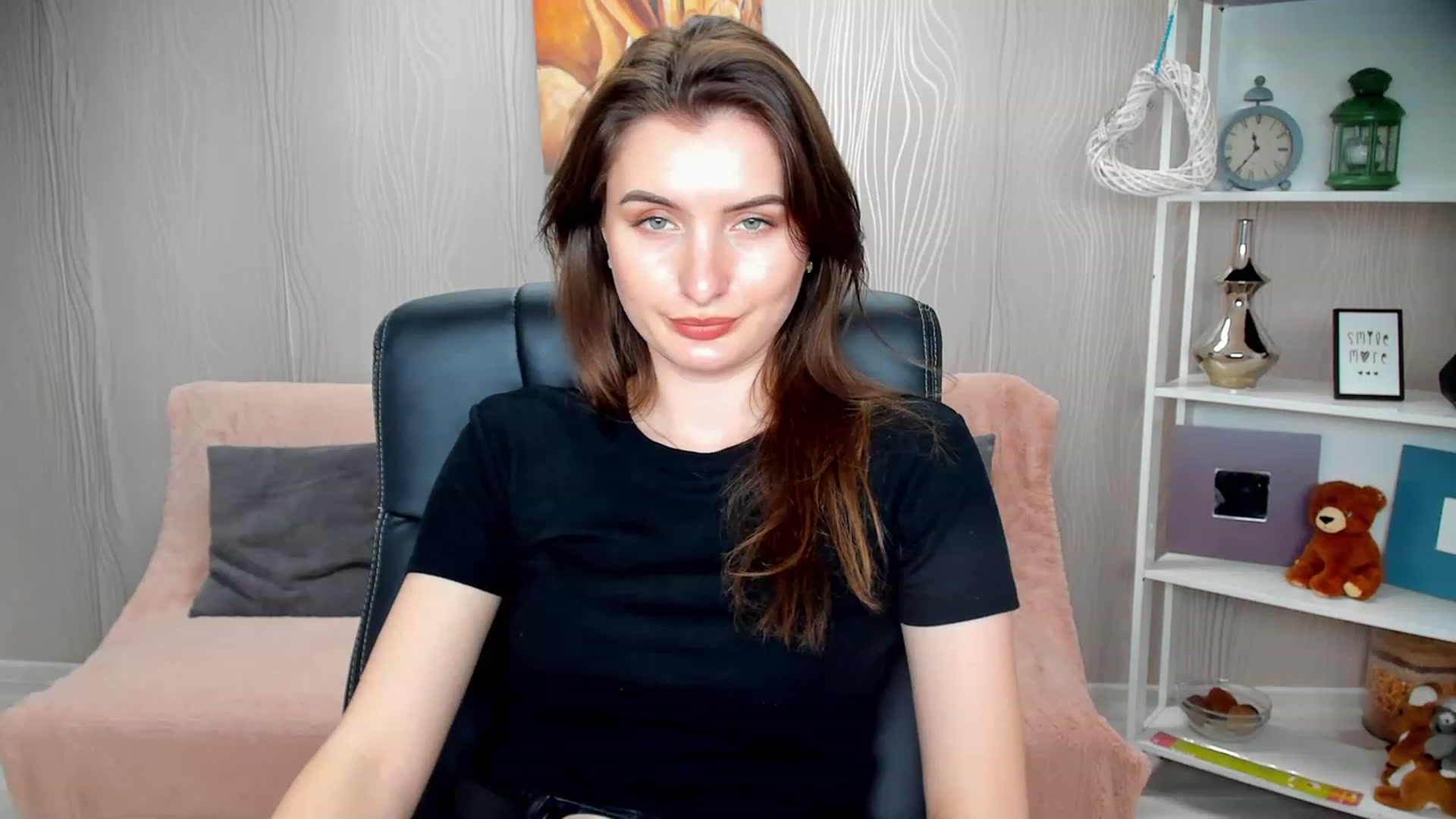Gallery image thumbnail from EmilyRosier's myfreecams stream on, 02/09/2023, 15:33 image 15 of 20