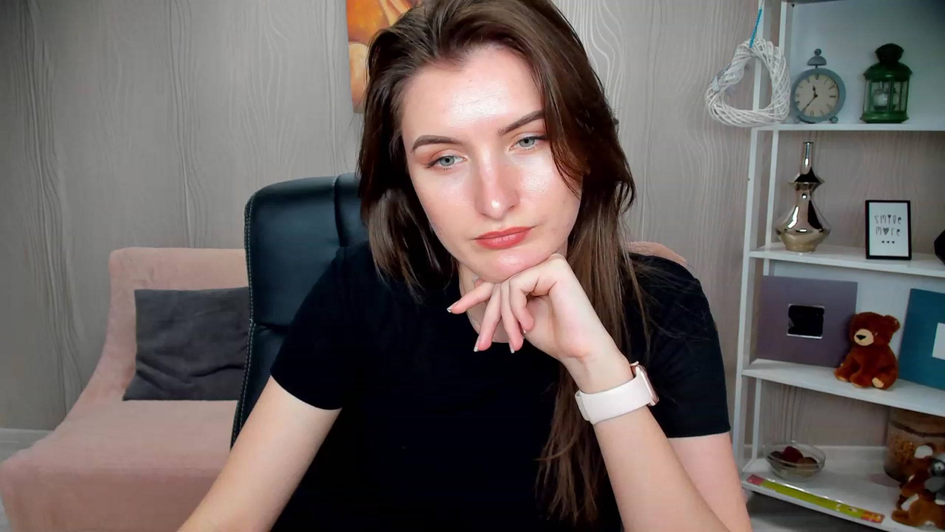 Gallery image thumbnail from EmilyRosier's myfreecams stream on, 02/09/2023, 15:33 image 9 of 20