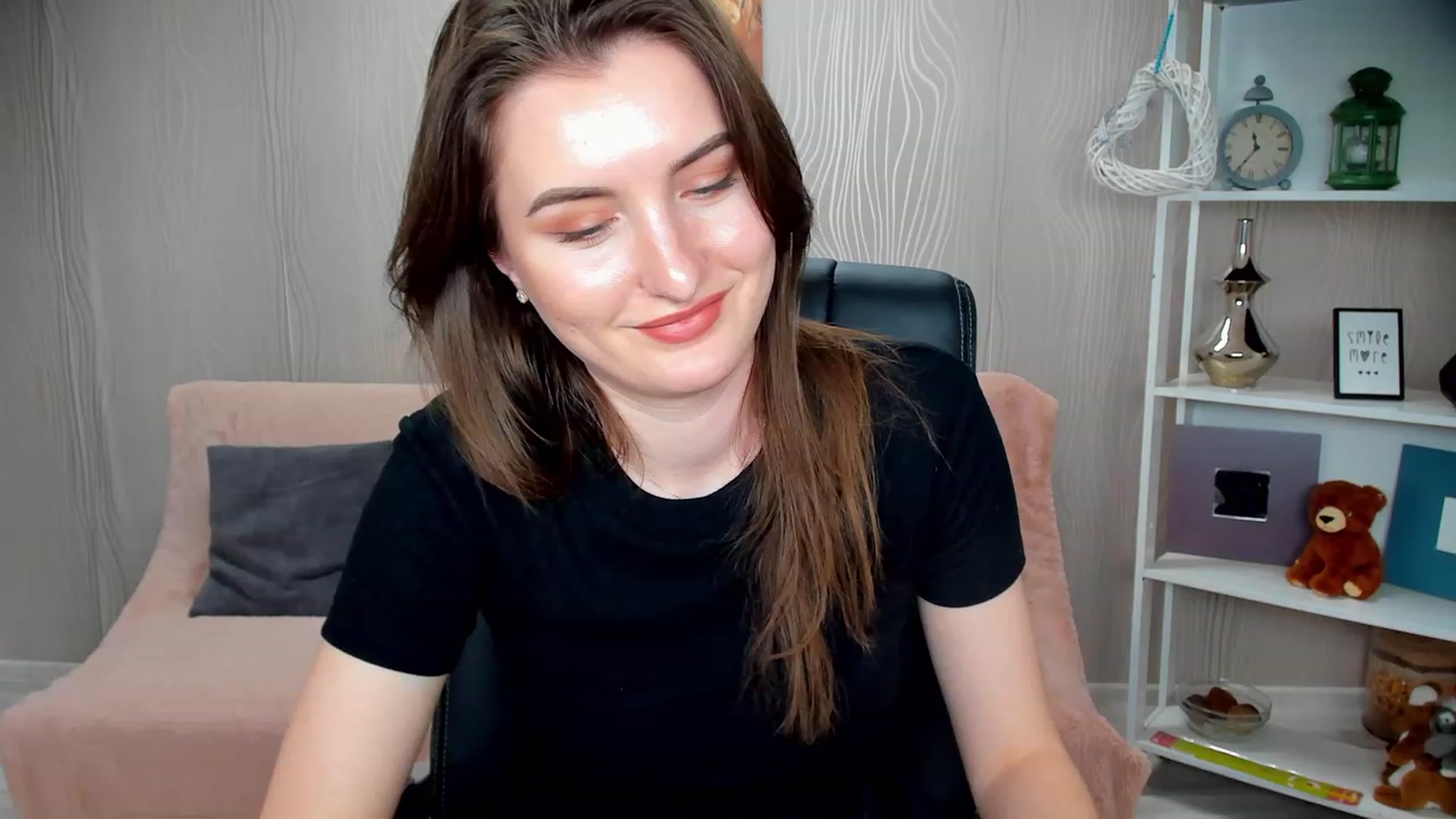 Gallery image thumbnail from EmilyRosier's myfreecams stream on, 02/09/2023, 15:33 image 20 of 20