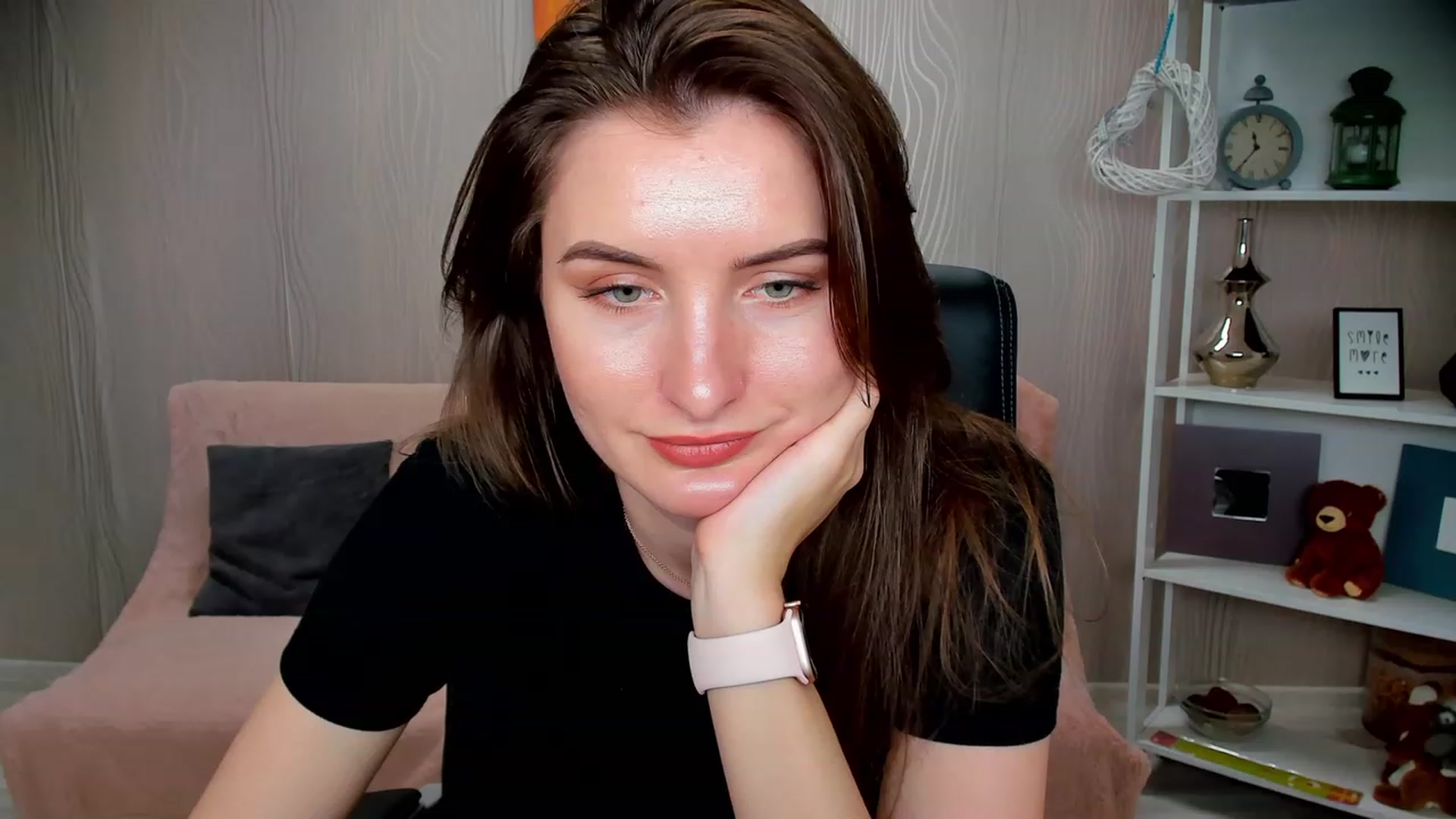 Gallery image thumbnail from EmilyRosier's myfreecams stream on, 02/09/2023, 15:33 image 6 of 20