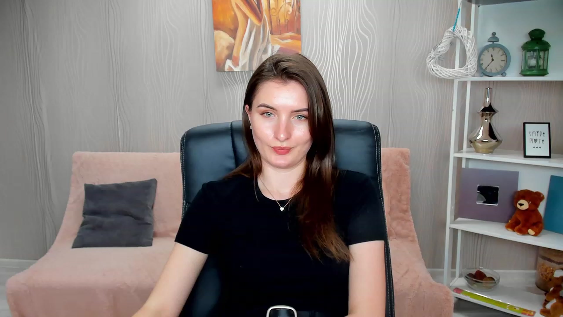 Gallery image thumbnail from EmilyRosier's myfreecams stream on, 02/09/2023, 17:34 image 13 of 20