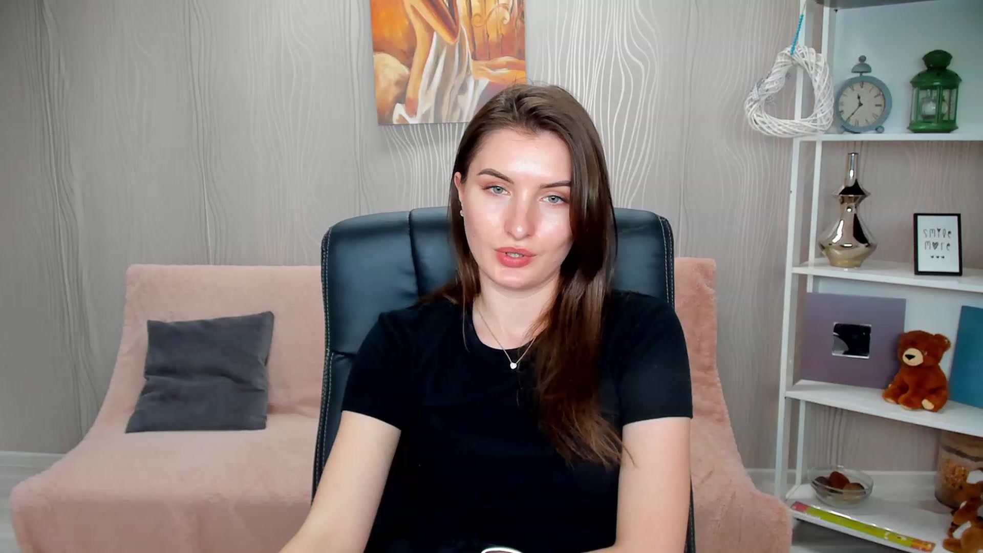 Gallery image thumbnail from EmilyRosier's myfreecams stream on, 02/09/2023, 17:34 image 9 of 20
