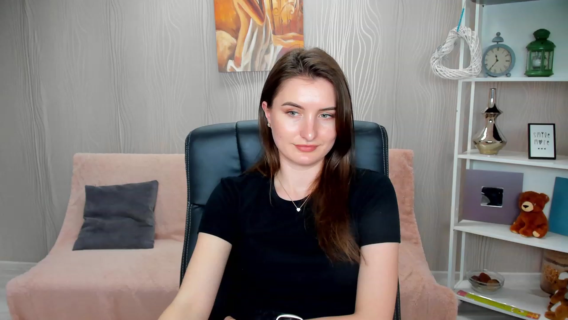 Gallery image thumbnail from EmilyRosier's myfreecams stream on, 02/09/2023, 17:34 image 8 of 20