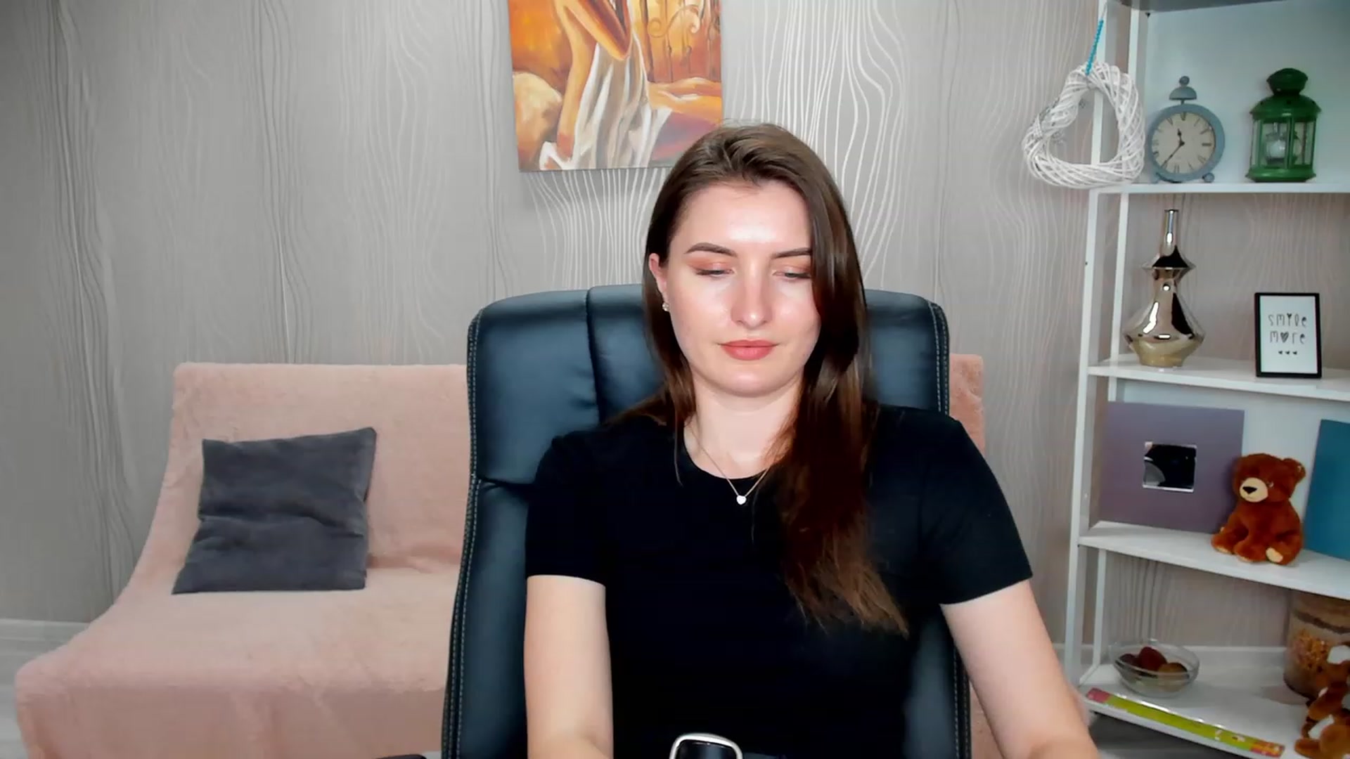 Gallery image thumbnail from EmilyRosier's myfreecams stream on, 02/09/2023, 17:34 image 12 of 20