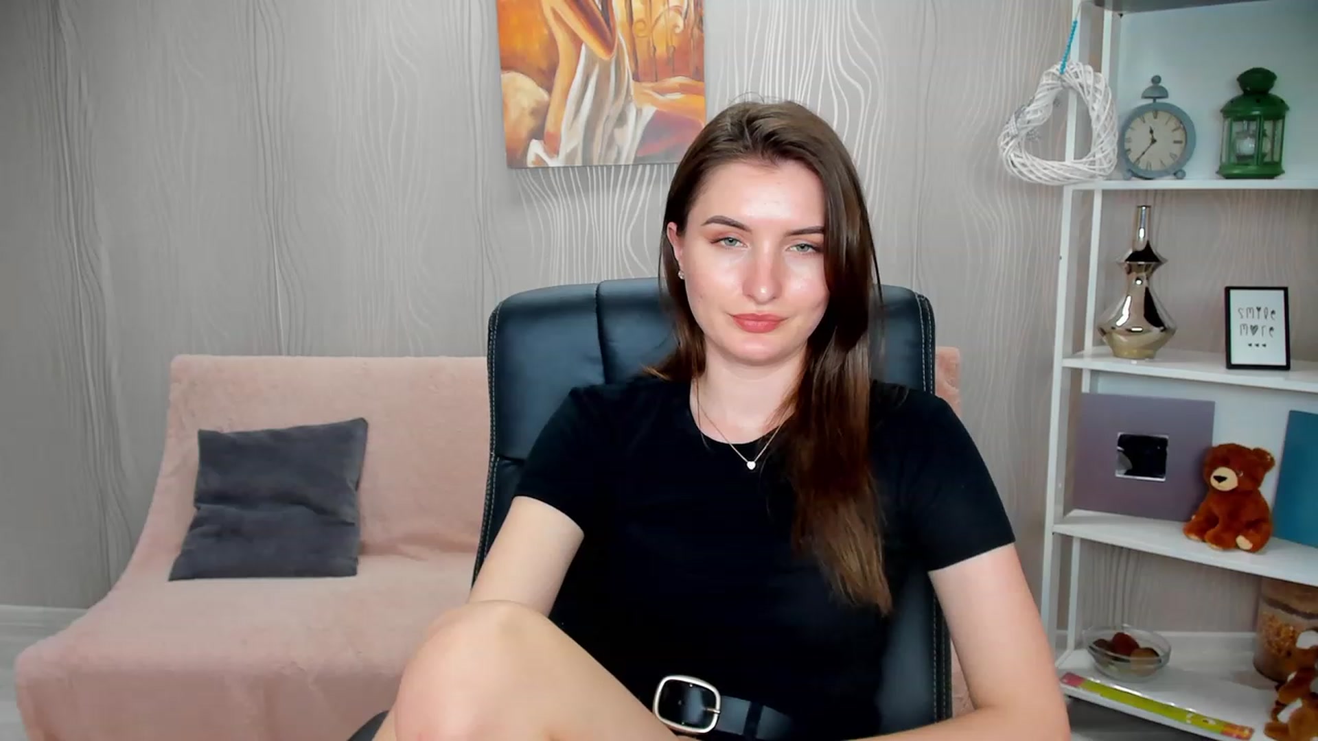 Gallery image thumbnail from EmilyRosier's myfreecams stream on, 02/09/2023, 17:34 image 3 of 20