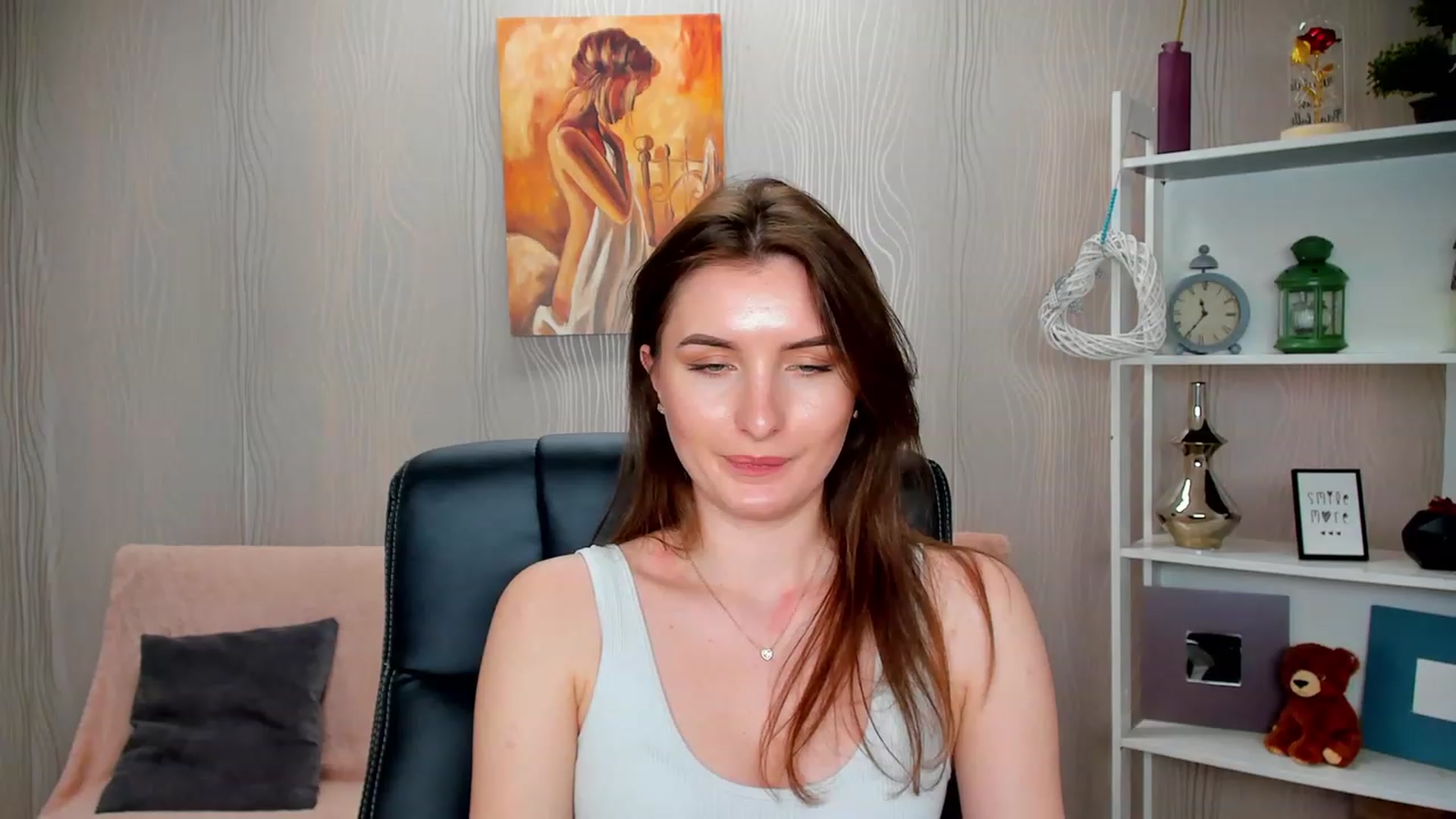 Gallery image thumbnail from EmilyRosier's myfreecams stream on, 02/10/2023, 15:06 image 14 of 20