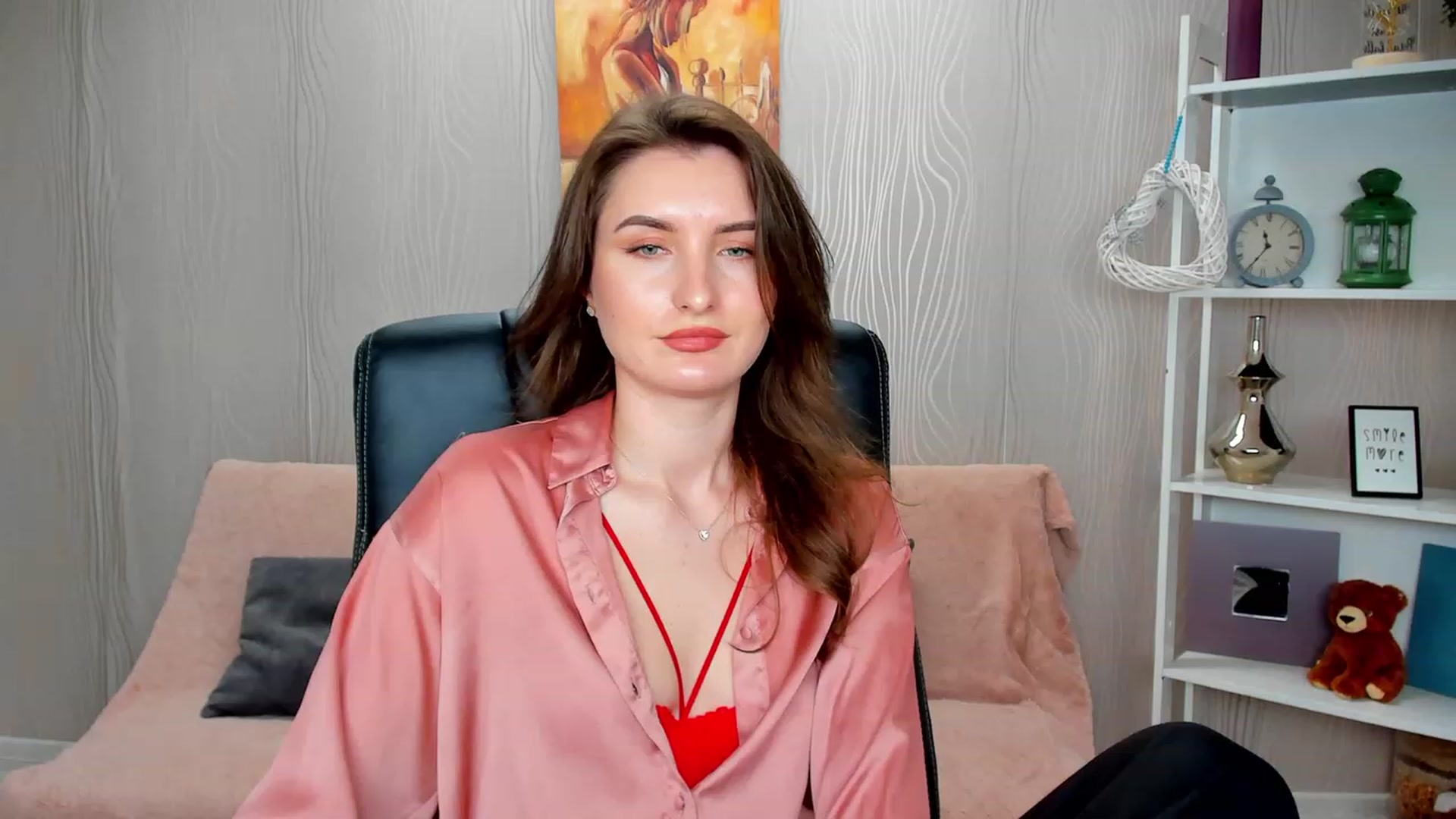 Gallery image thumbnail from EmilyRosier's myfreecams stream on, 02/14/2023, 15:16 image 7 of 20