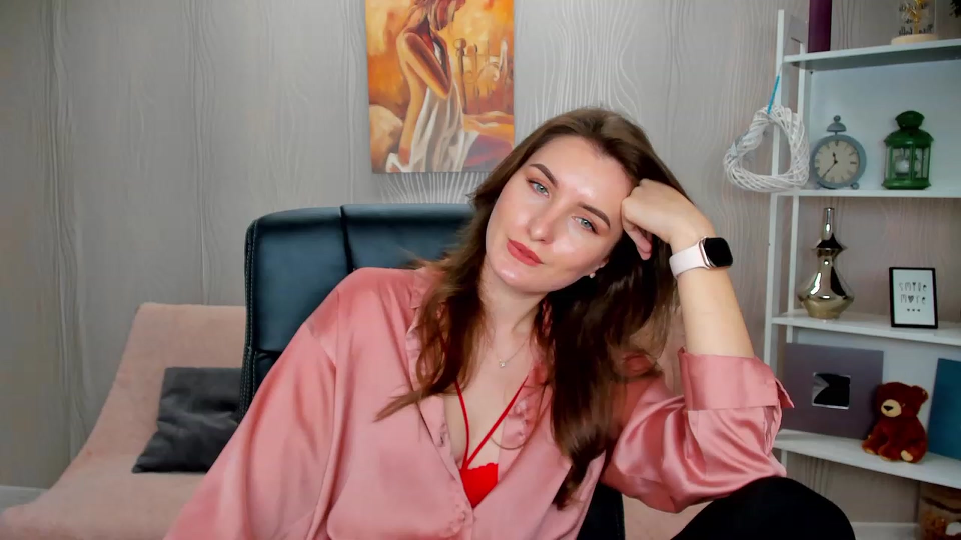 Gallery image thumbnail from EmilyRosier's myfreecams stream on, 02/14/2023, 15:16 image 2 of 20