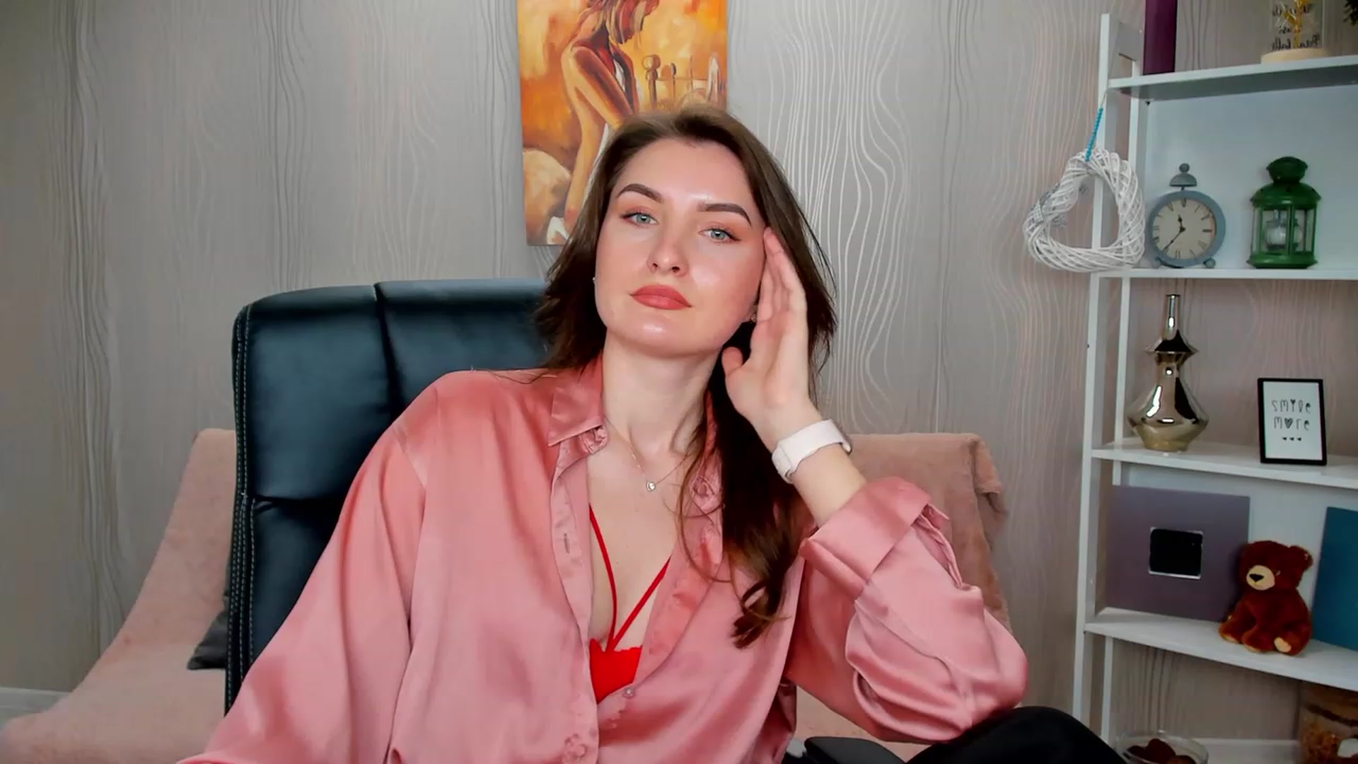Gallery image thumbnail from EmilyRosier's myfreecams stream on, 02/14/2023, 15:16 image 13 of 20
