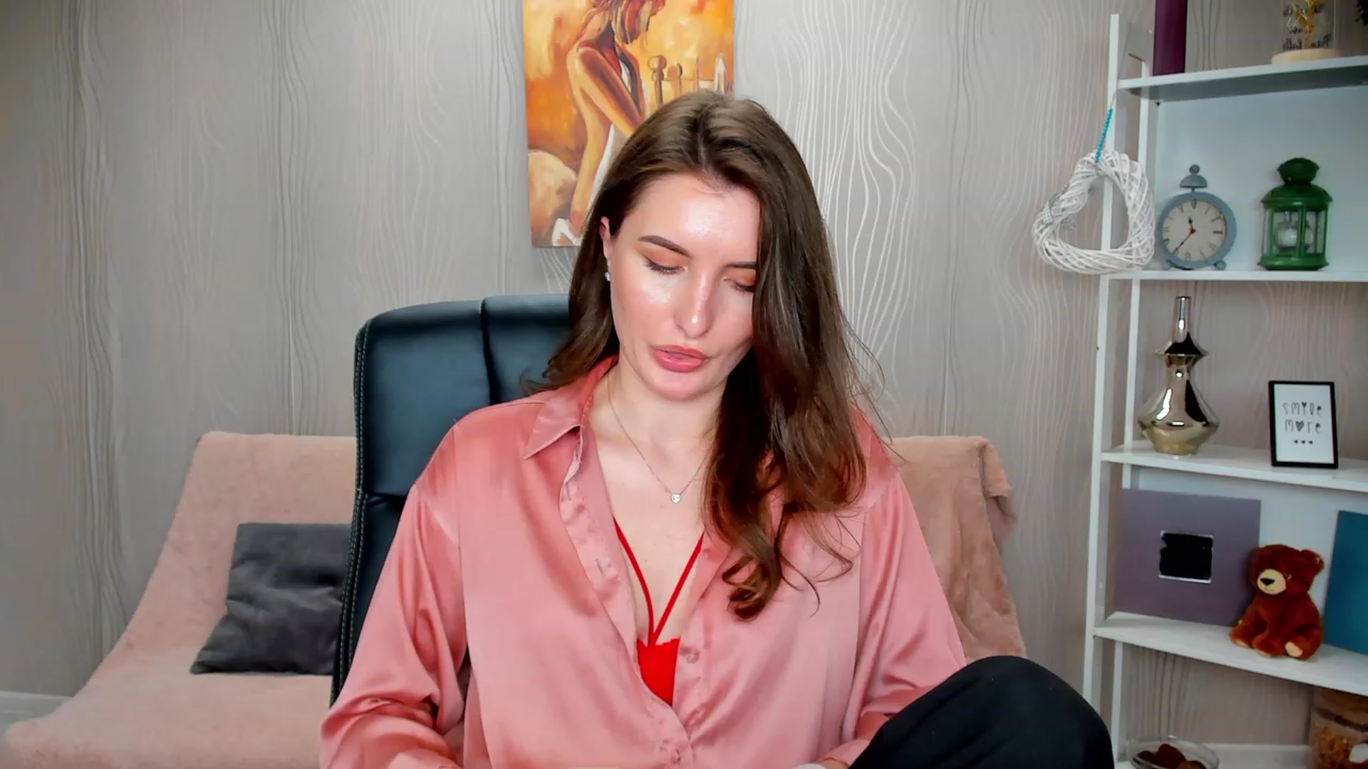 Gallery image thumbnail from EmilyRosier's myfreecams stream on, 02/14/2023, 16:30 image 19 of 20