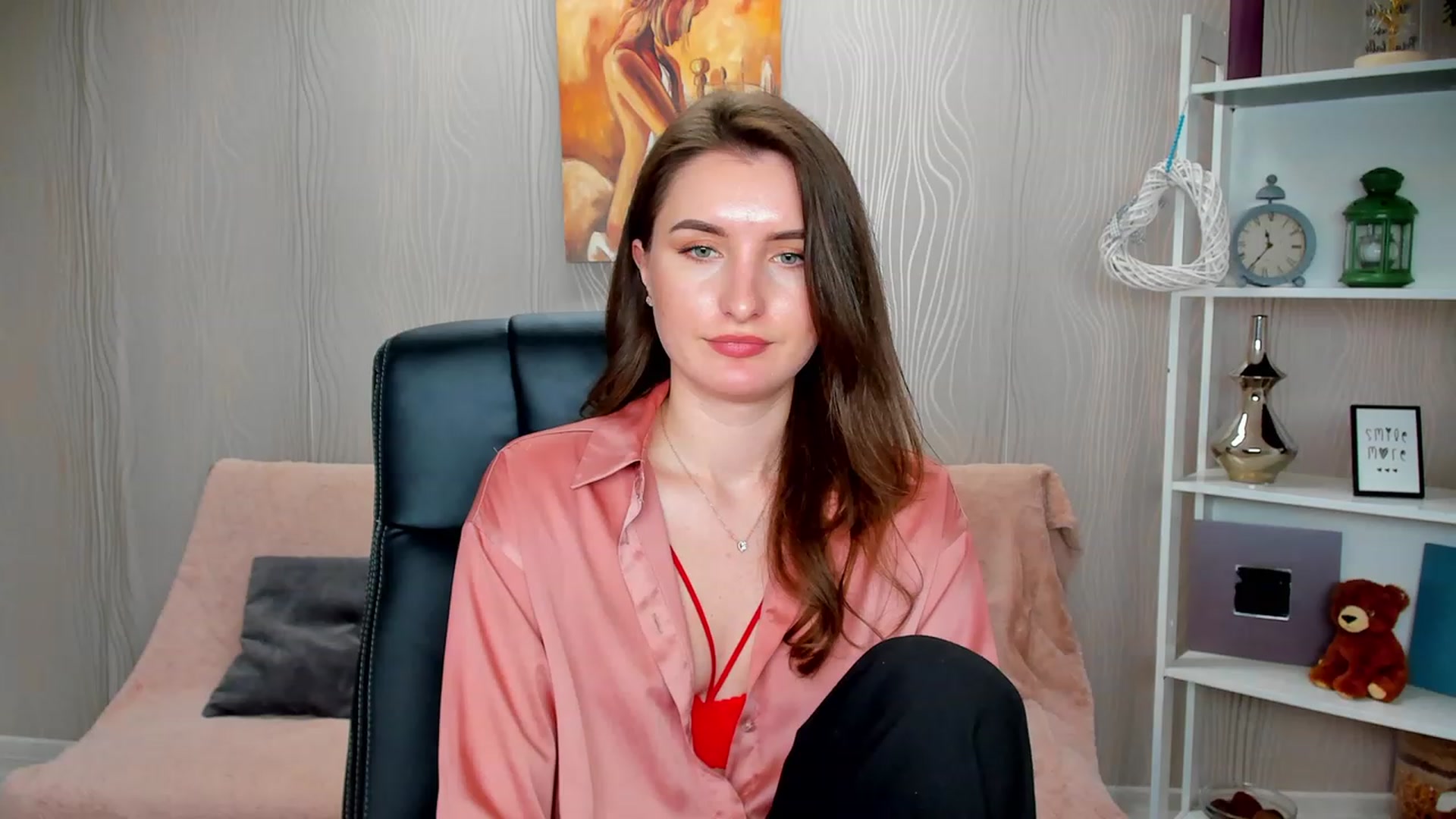 Gallery image thumbnail from EmilyRosier's myfreecams stream on, 02/14/2023, 16:30 image 16 of 20