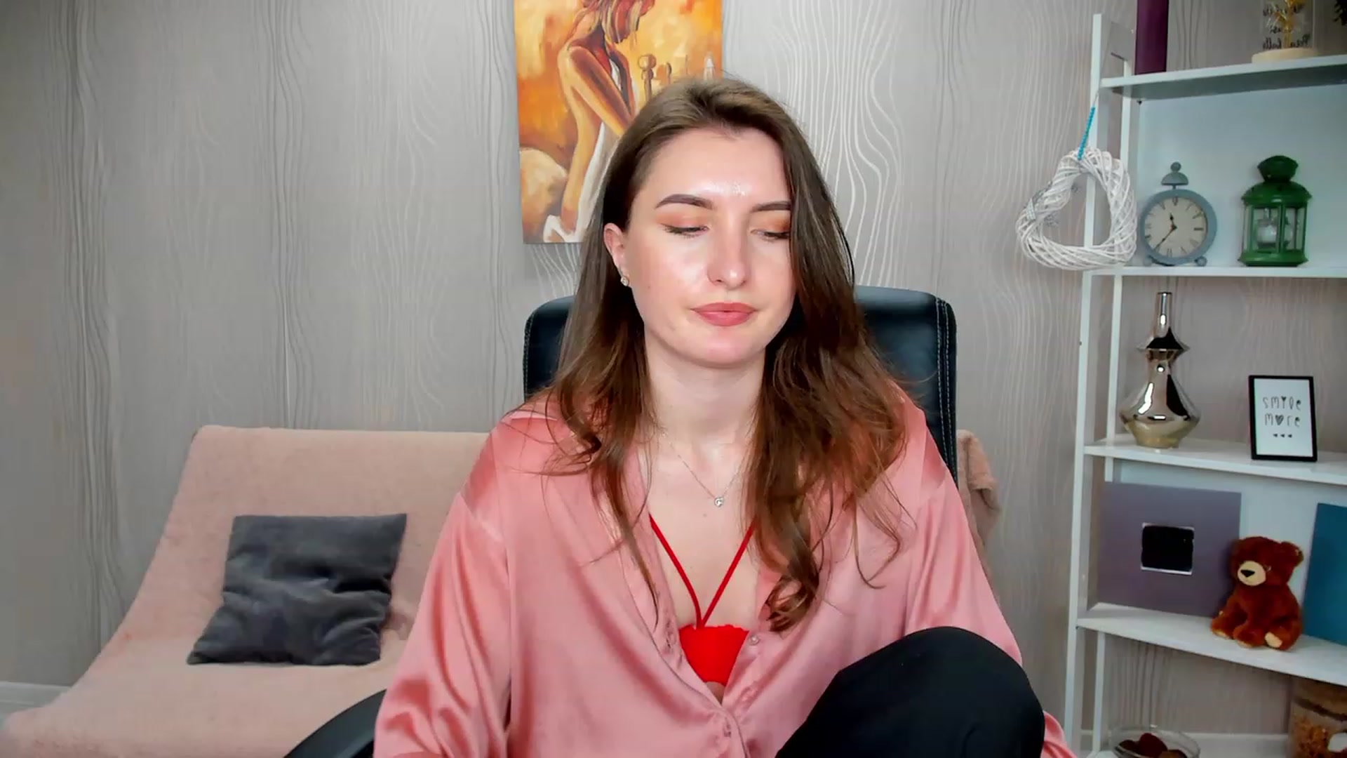 Gallery image thumbnail from EmilyRosier's myfreecams stream on, 02/14/2023, 16:30 image 6 of 20
