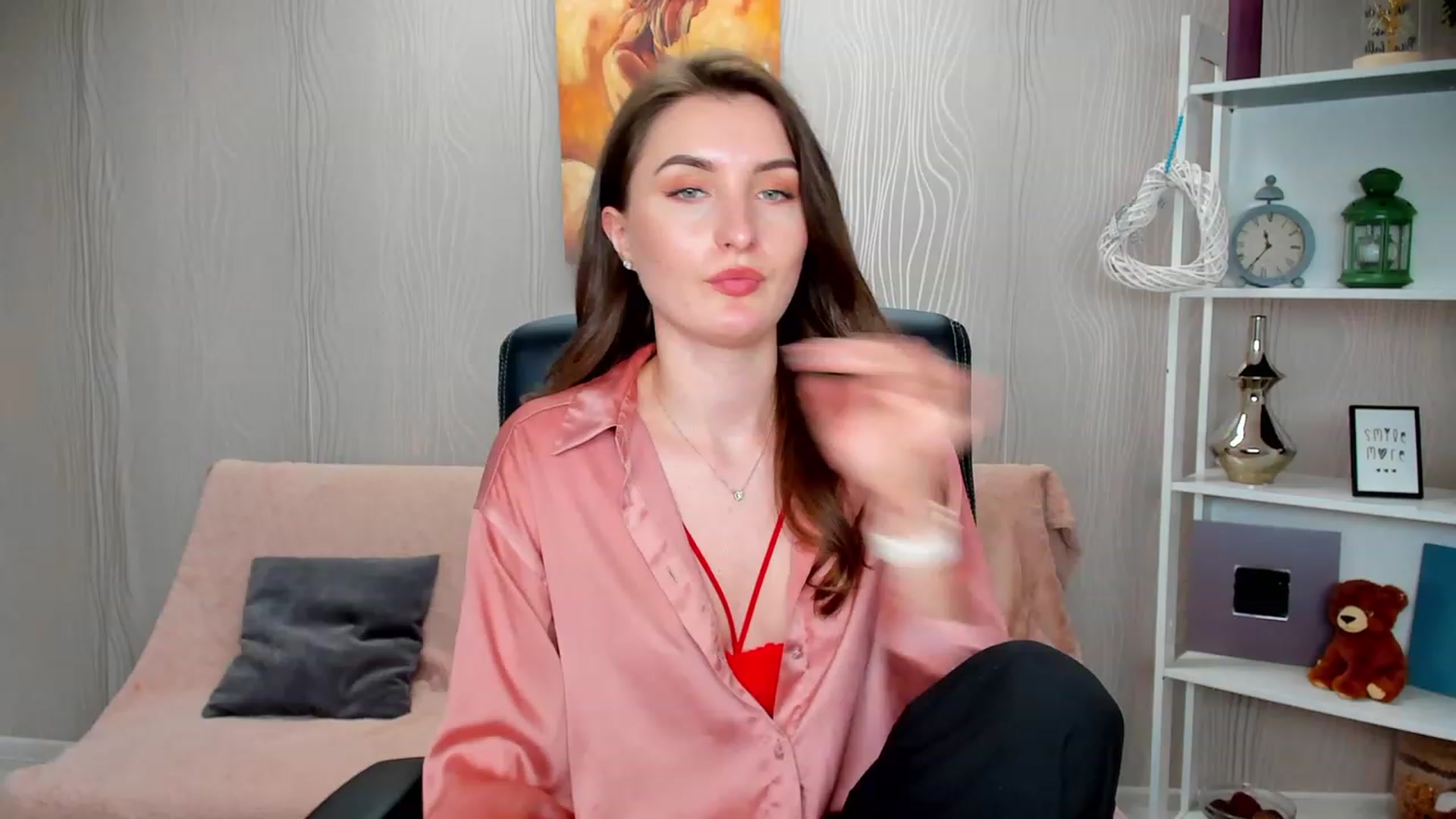 Gallery image thumbnail from EmilyRosier's myfreecams stream on, 02/14/2023, 16:30 image 14 of 20