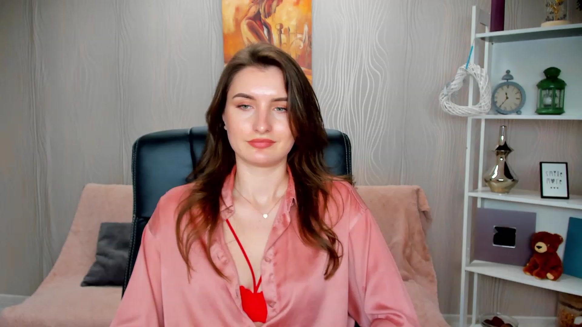 Gallery image thumbnail from EmilyRosier's myfreecams stream on, 02/14/2023, 17:24 image 14 of 20