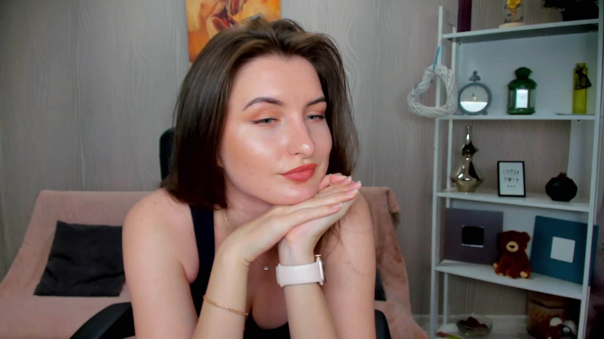 Gallery image thumbnail from EmilyRosier's myfreecams stream on, 02/17/2023, 15:14 image 18 of 20