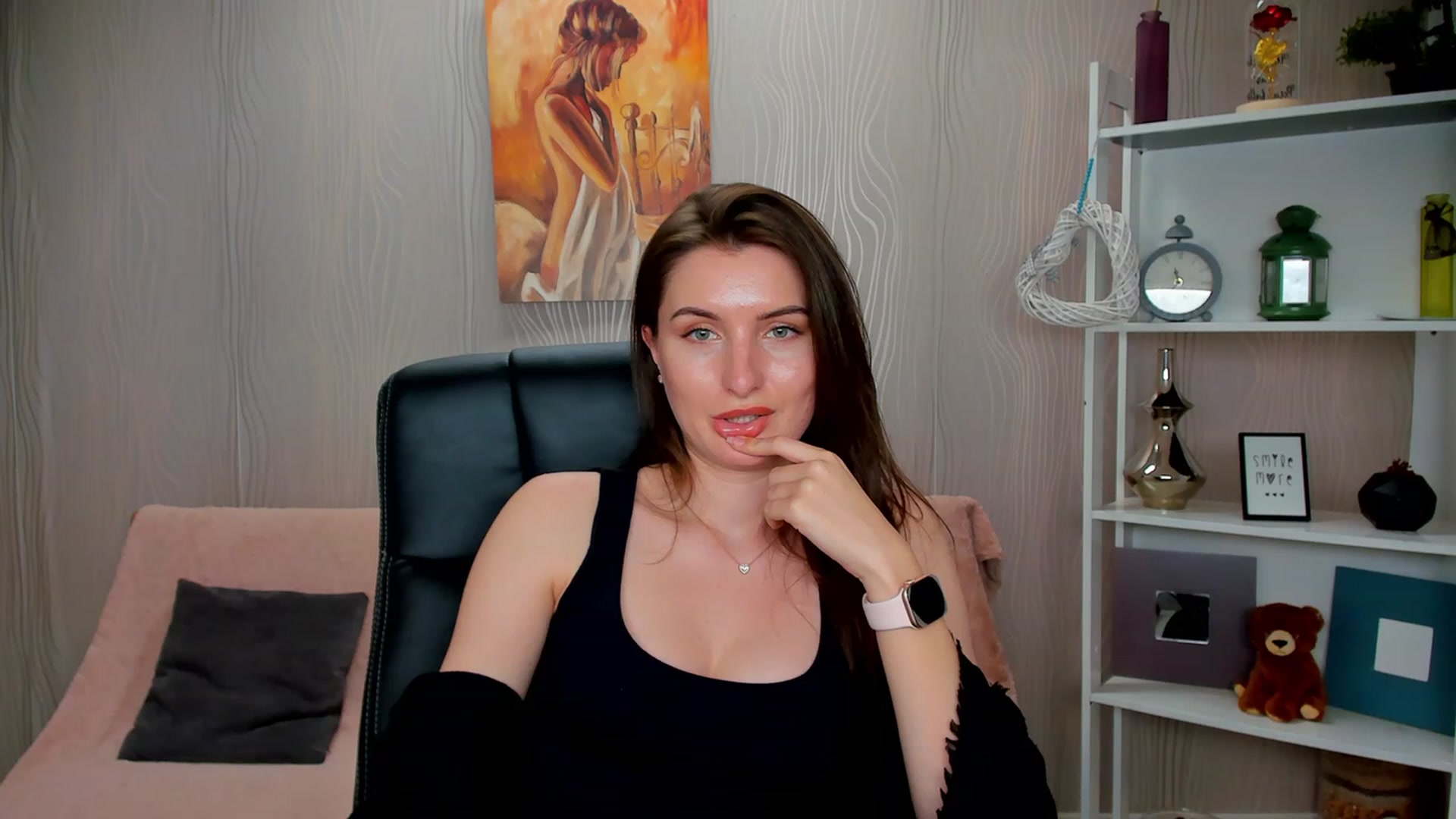 Gallery image thumbnail from EmilyRosier's myfreecams stream on, 02/17/2023, 19:42 image 3 of 20