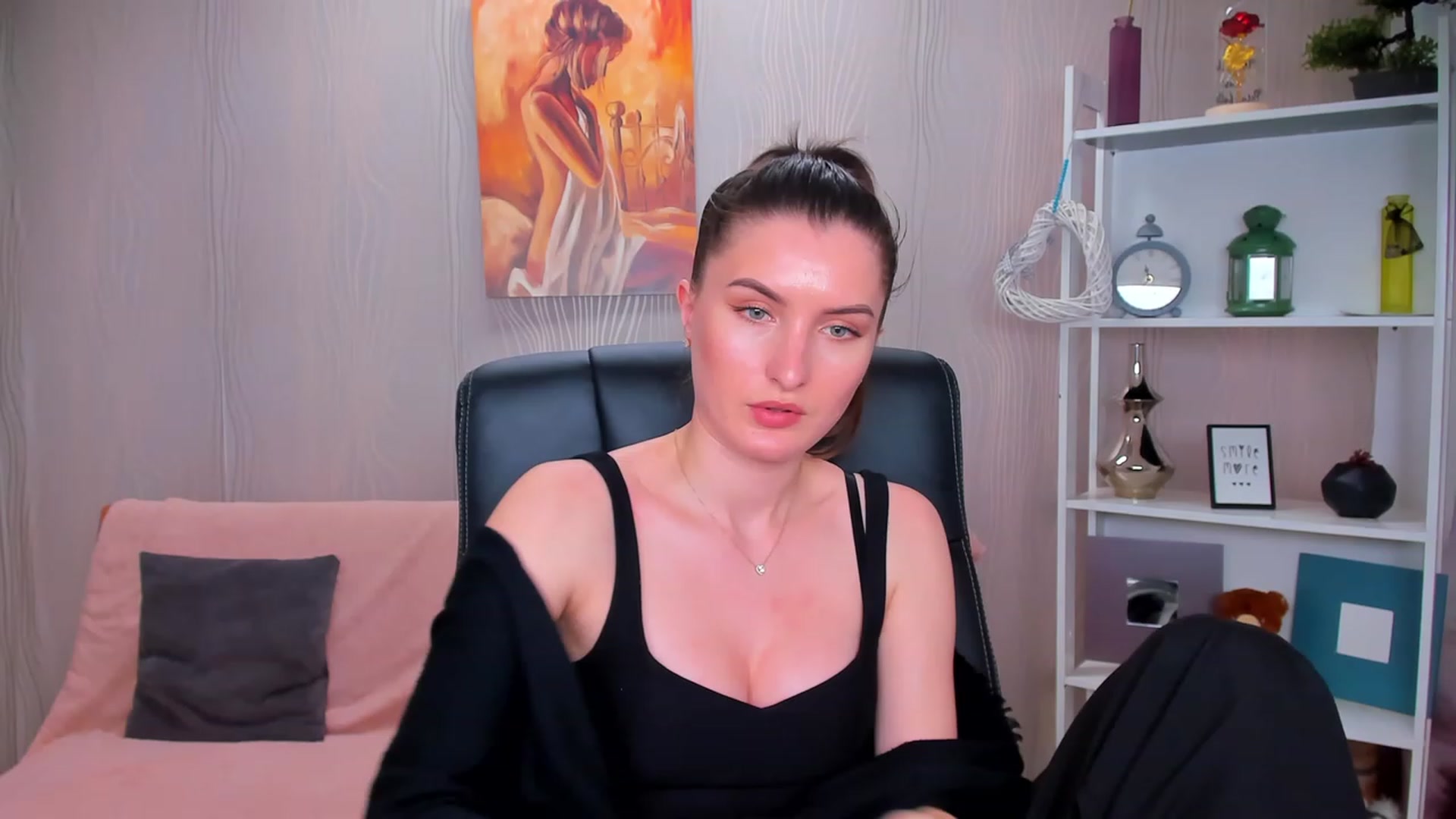 Gallery image thumbnail from EmilyRosier's myfreecams stream on, 02/19/2023, 20:23 image 9 of 20