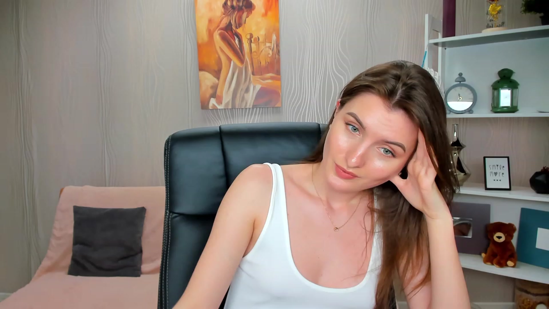 Gallery image thumbnail from EmilyRosier's myfreecams stream on, 02/20/2023, 17:19 image 12 of 20