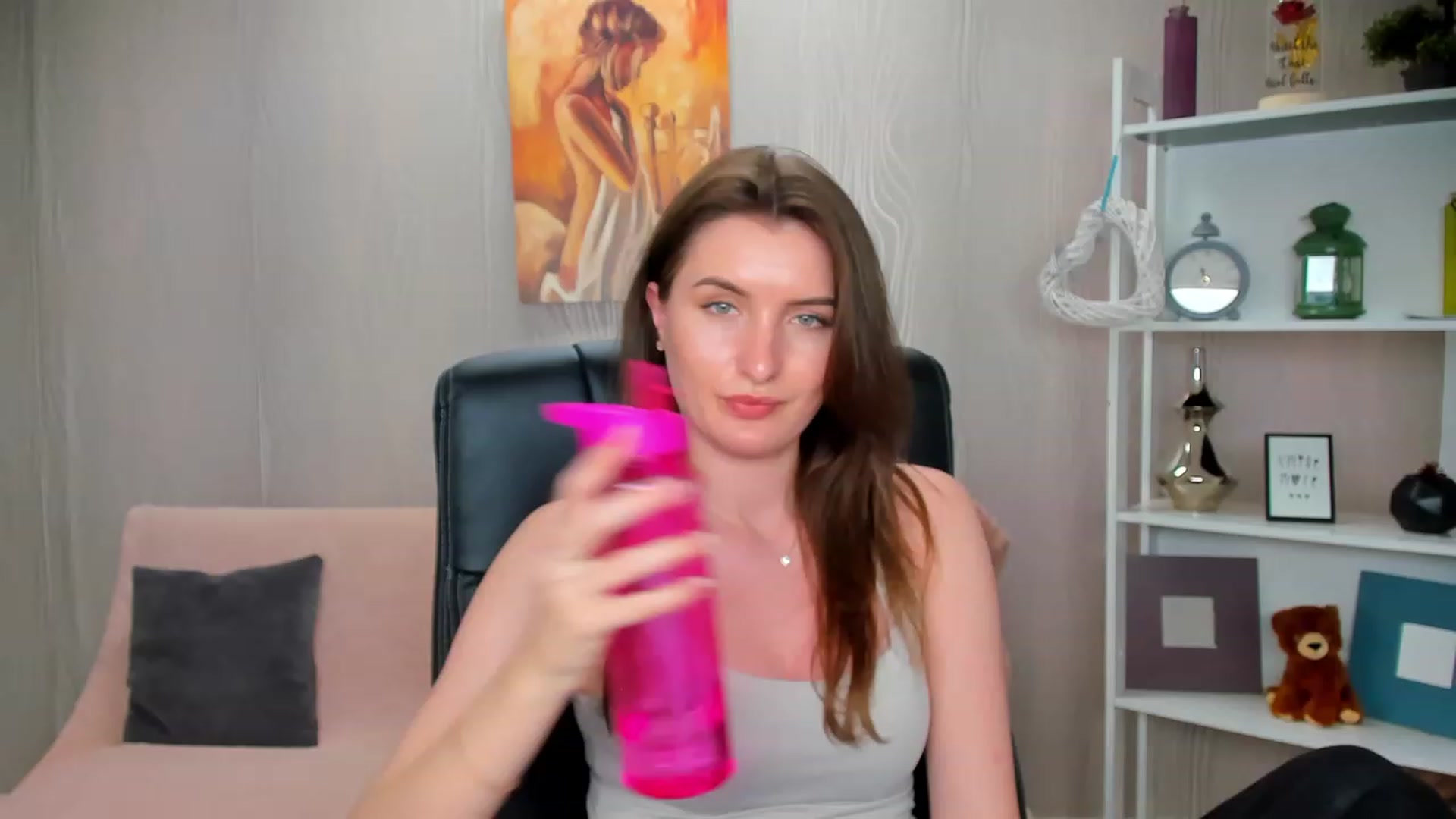 Gallery image thumbnail from EmilyRosier's myfreecams stream on, 02/23/2023, 19:16 image 14 of 20